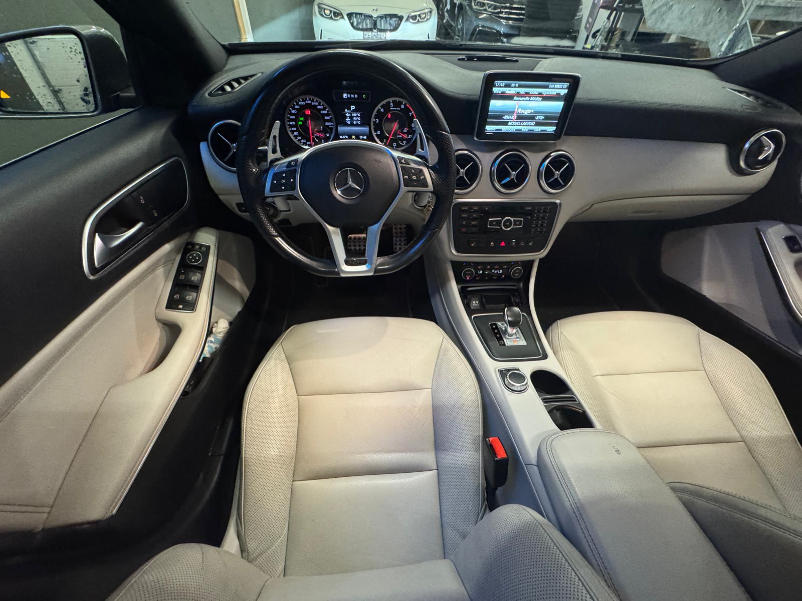 MERCEDES-BENZ A 45 AMG 4Matic Speedshift 7G-DCT-image-16