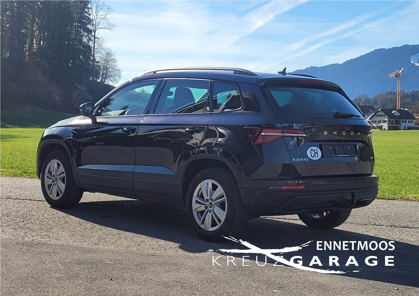 SKODA Karoq 2.0 TDI CR Selection 4x4 DSG *Anhängerkupplung+Garantie*-image-2