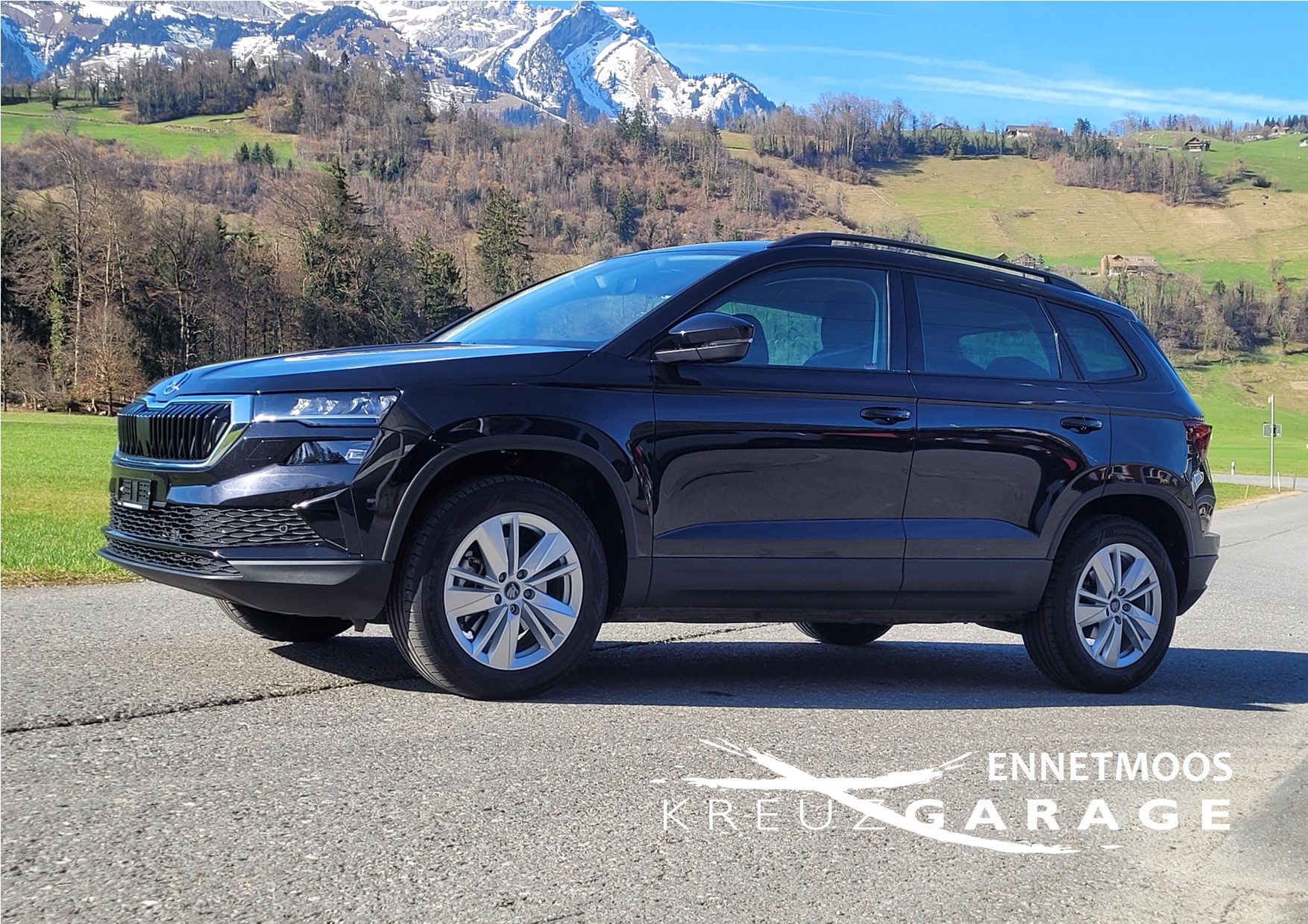 SKODA Karoq 2.0 TDI CR Selection 4x4 DSG *Anhängerkupplung+Garantie*-image-1