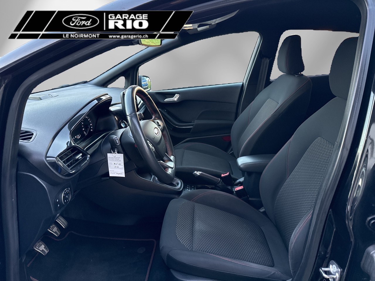 FORD Fiesta 1.0 SCTi St Line-image-9