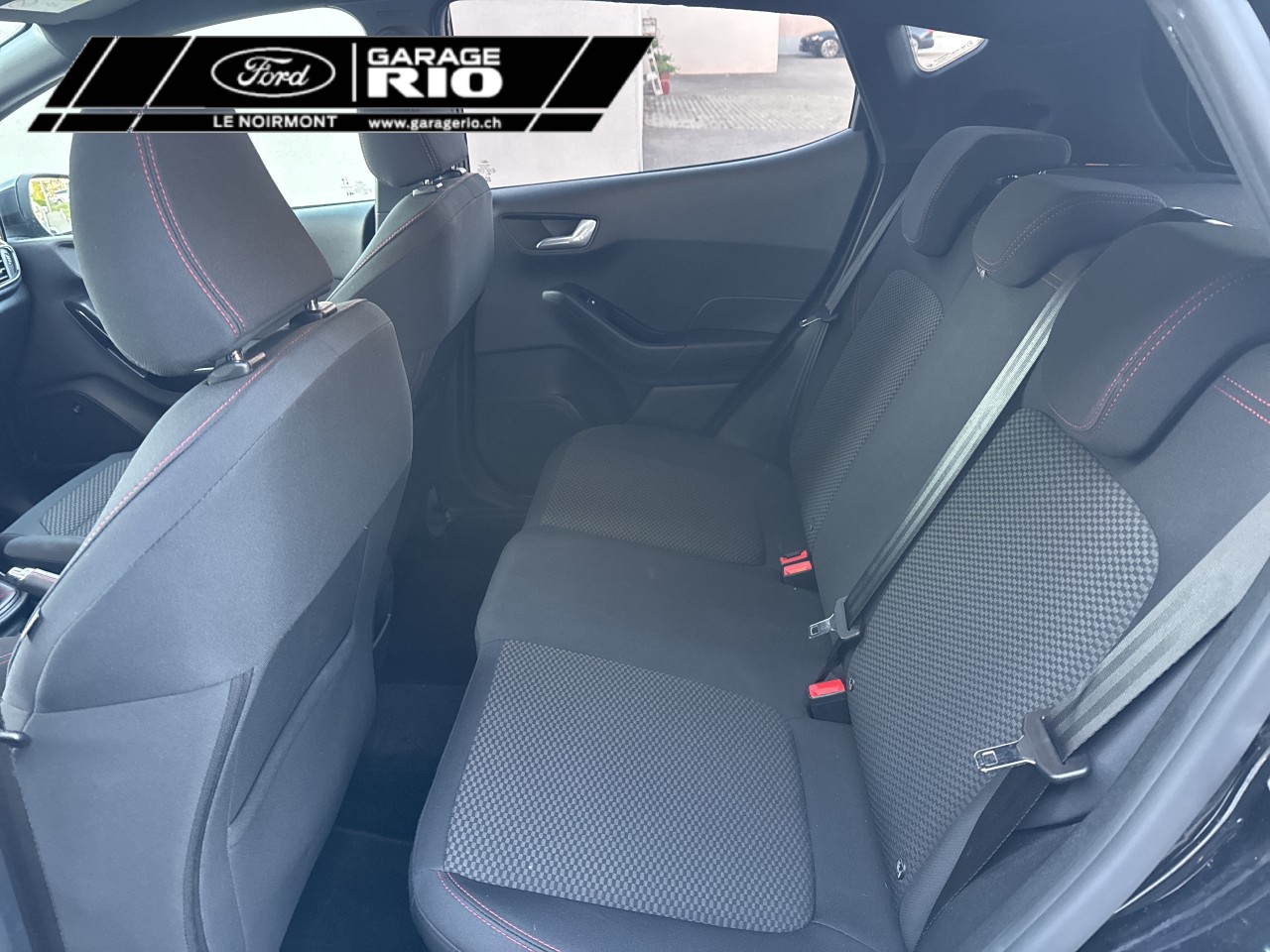 FORD Fiesta 1.0 SCTi St Line-image-10