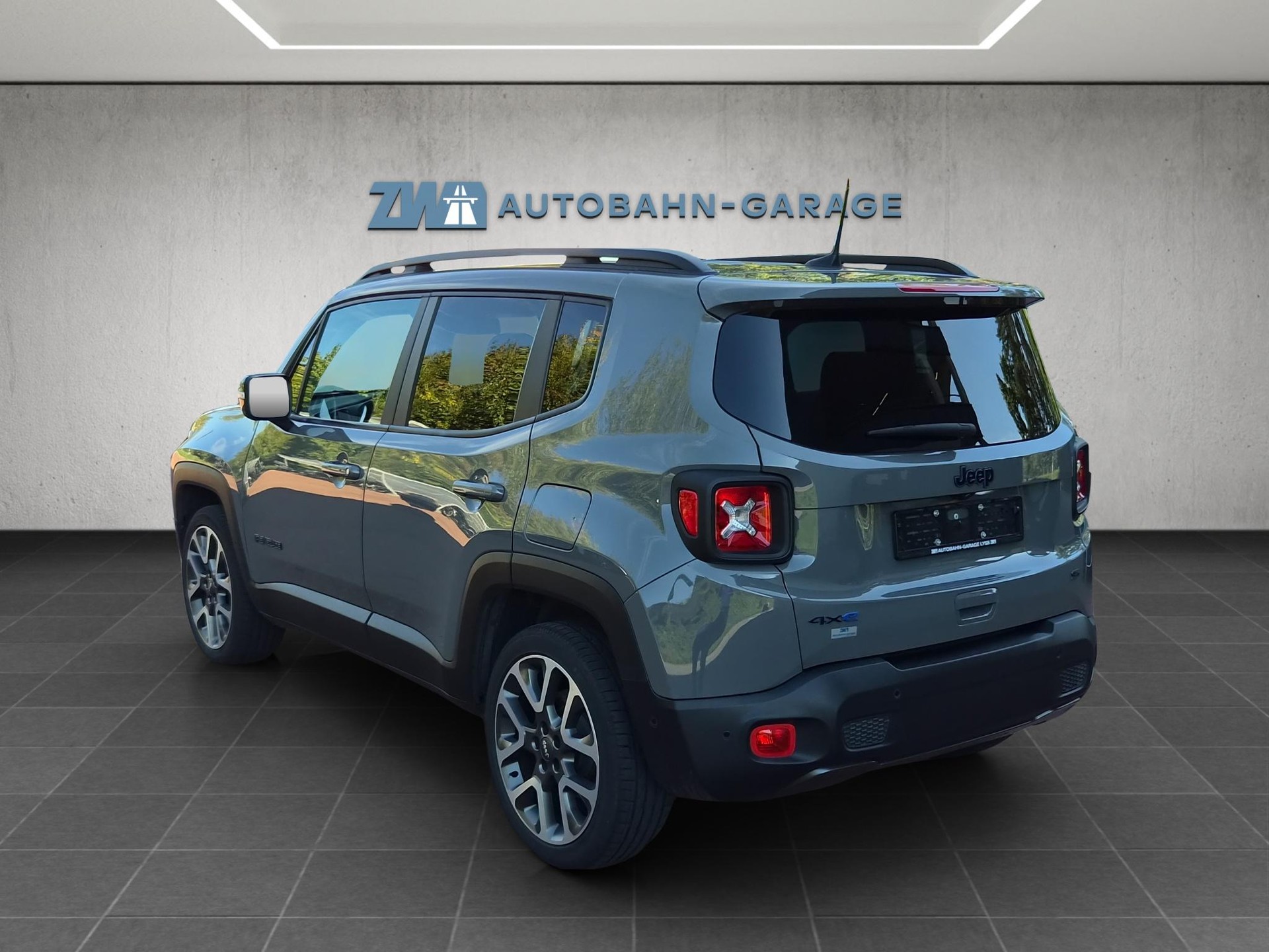 JEEP Renegade 1.3 S 4xe-image-2