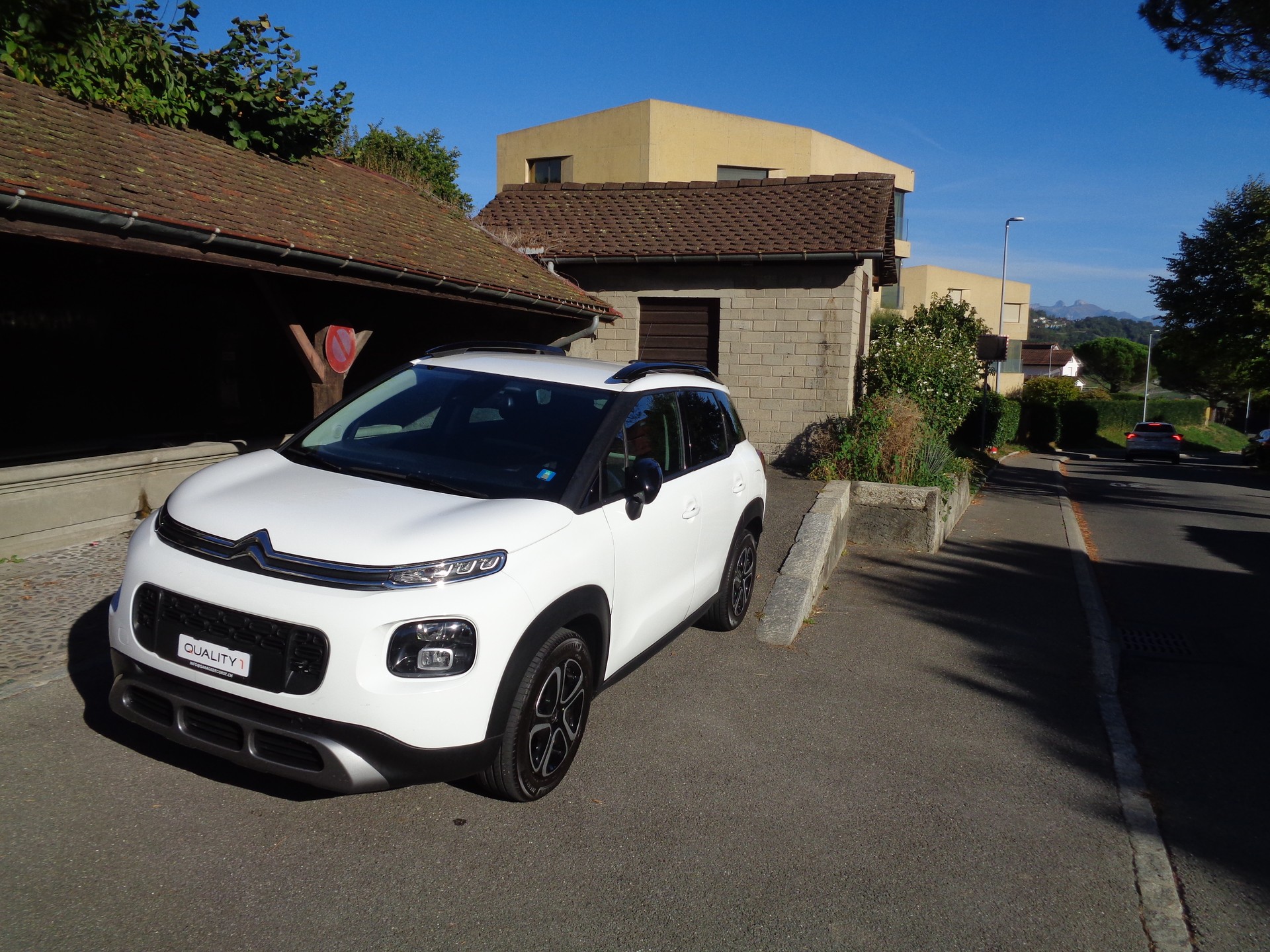 CITROEN C3 Aircross 1.2i PureTech Feel EAT-image-1