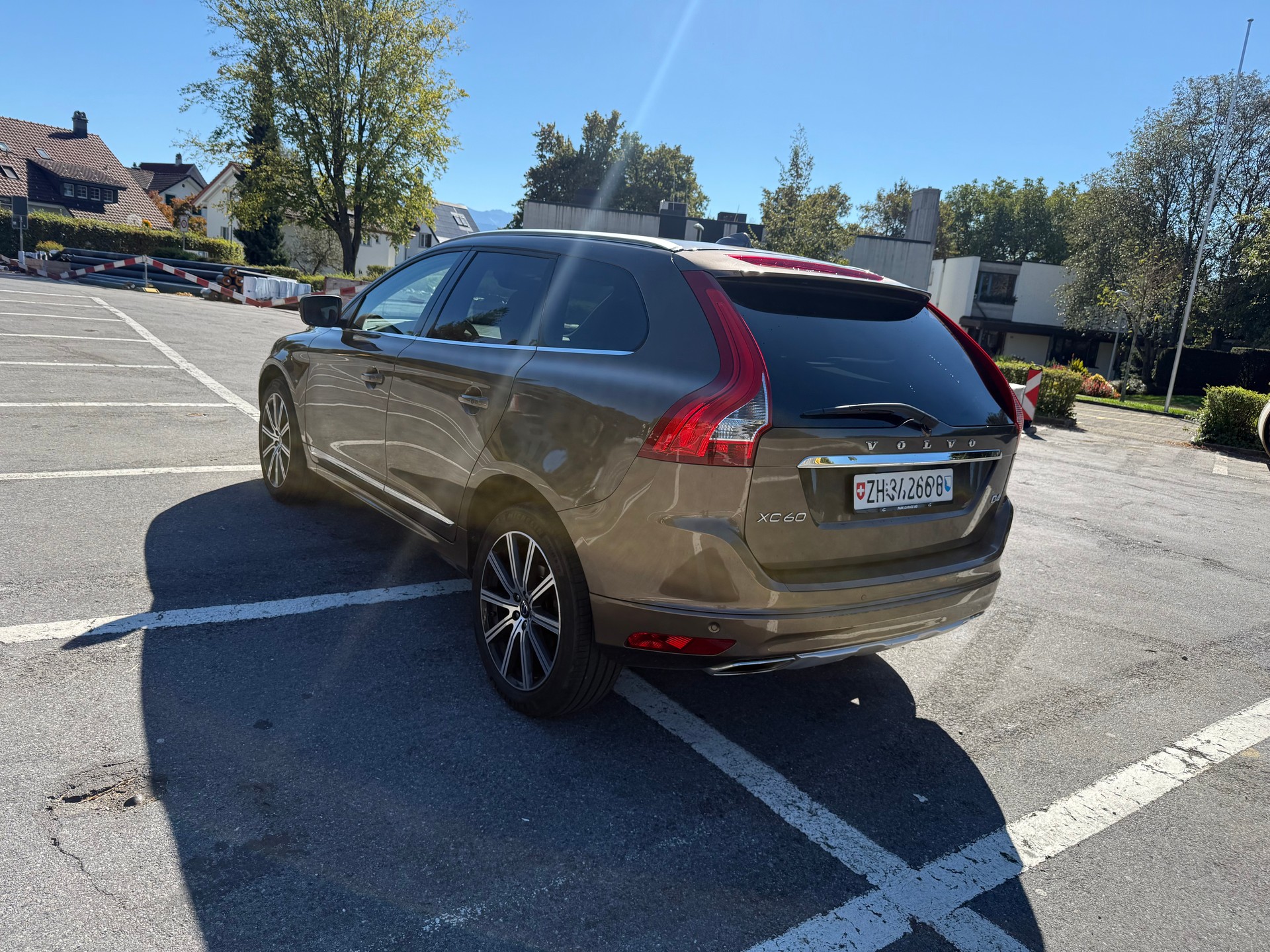 VOLVO XC60 D4 Summum Geartronic-image-3