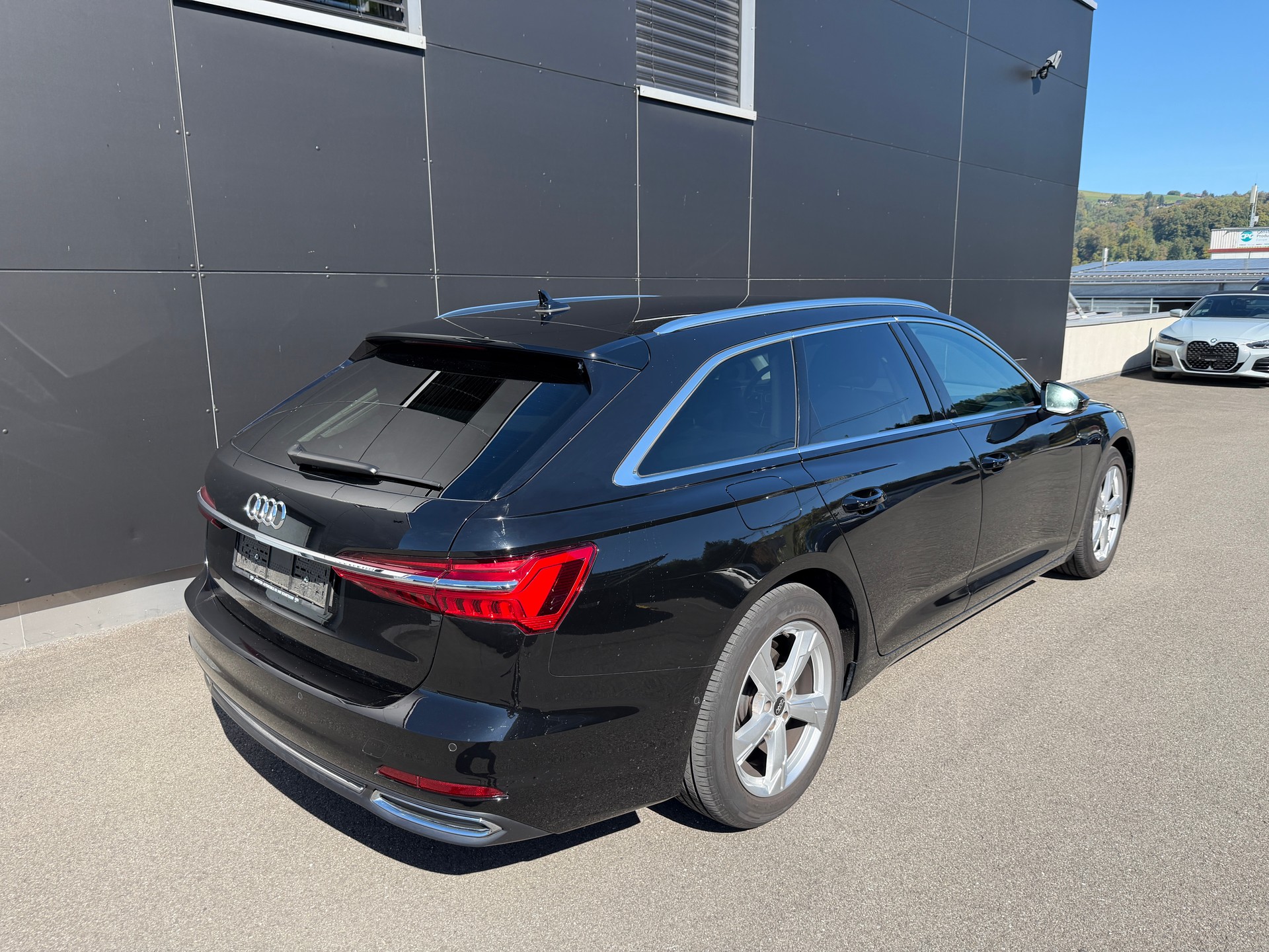 AUDI A6 Avant 40 TDI Attraction quattro S-tronic-image-6