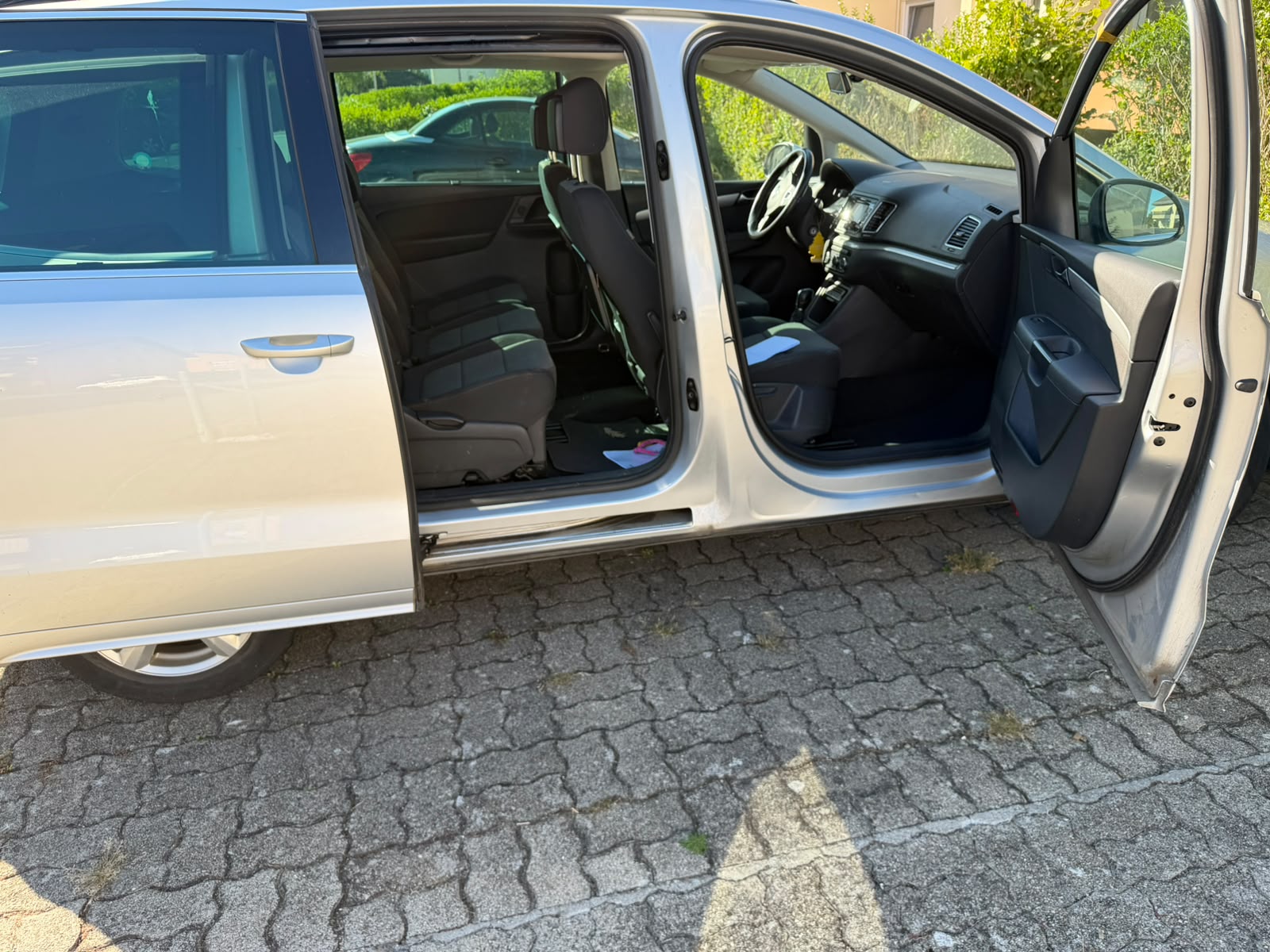 VW SHARAN-image-3