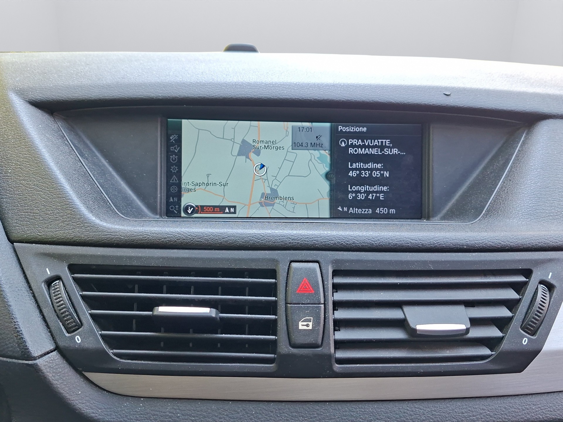 BMW X1 xDrive 20d-image-14