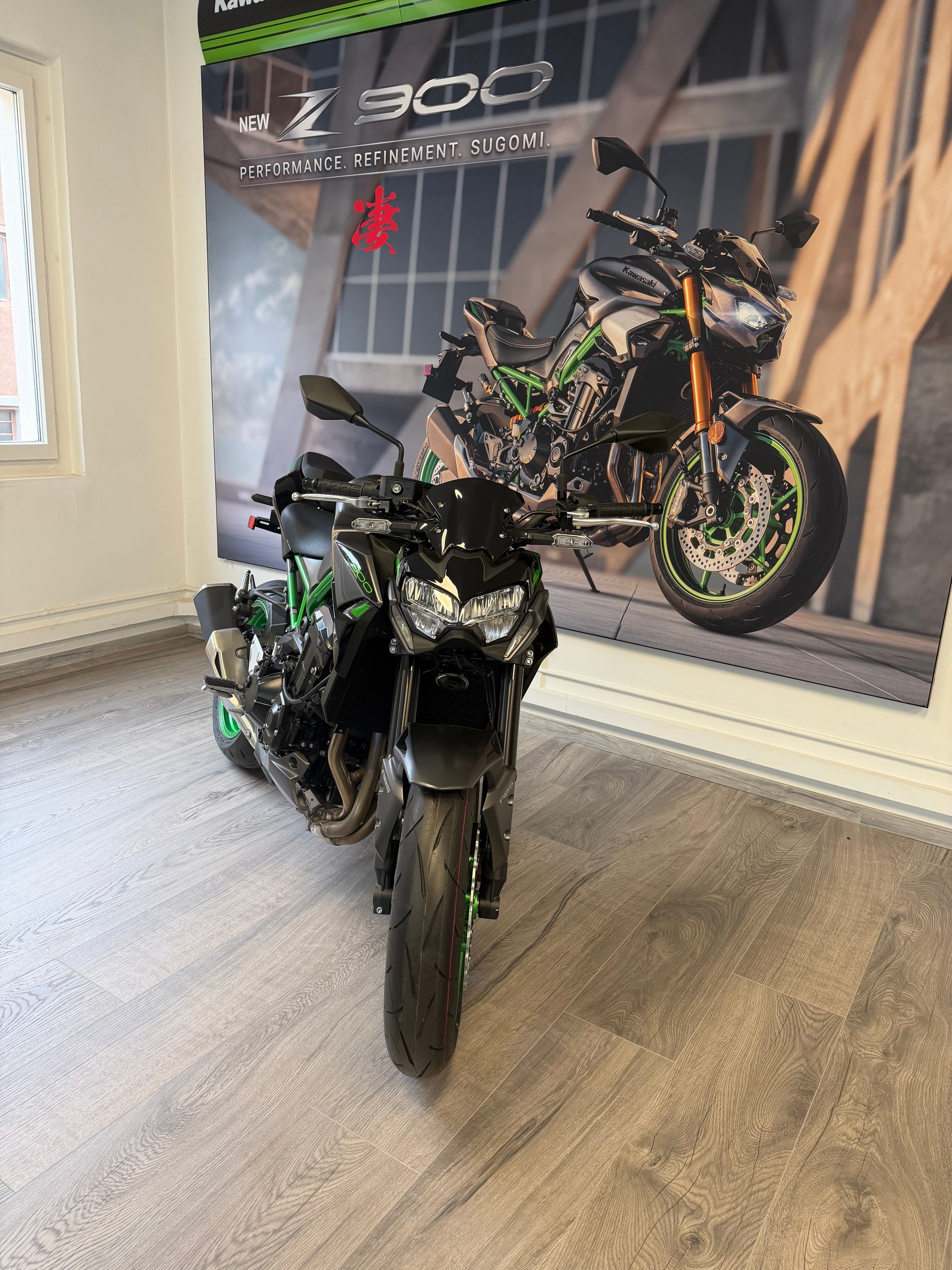 KAWASAKI Z 900-image-1