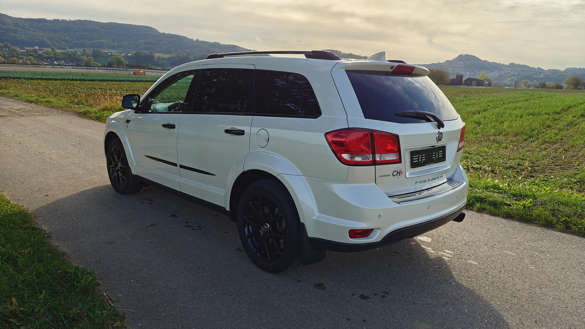 FIAT Freemont 2.0 MJ Park Avenue AWD Automat-showroom-element-2