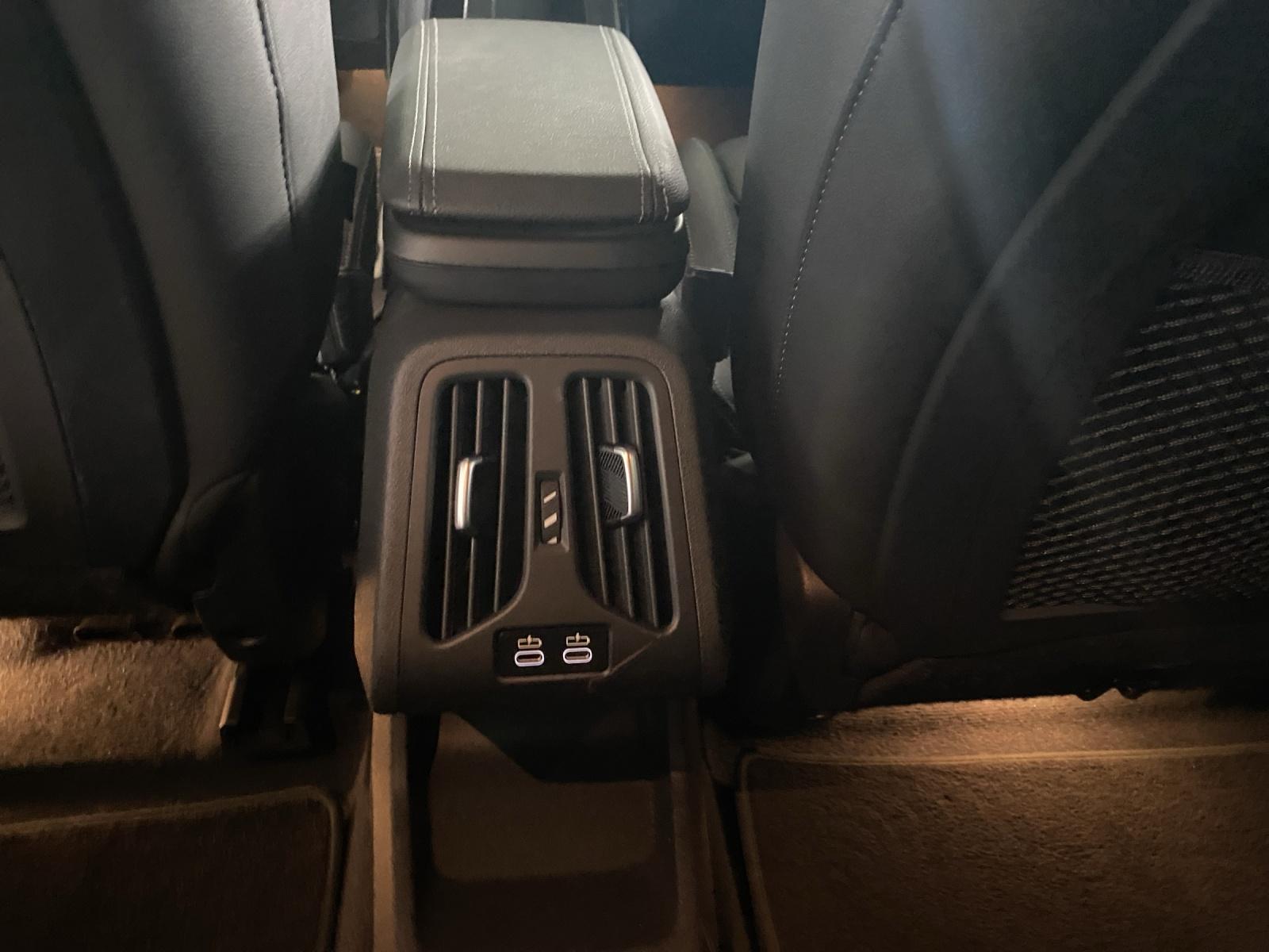 BMW X1 25e xDrive paddles-image-19