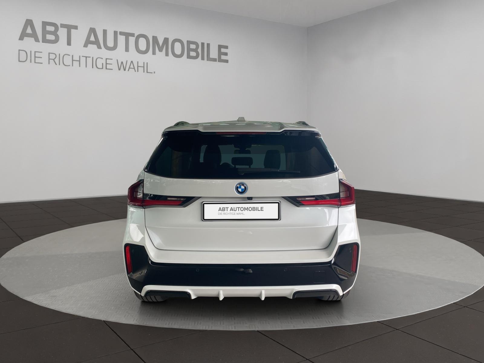 BMW X1 25e xDrive paddles-image-4