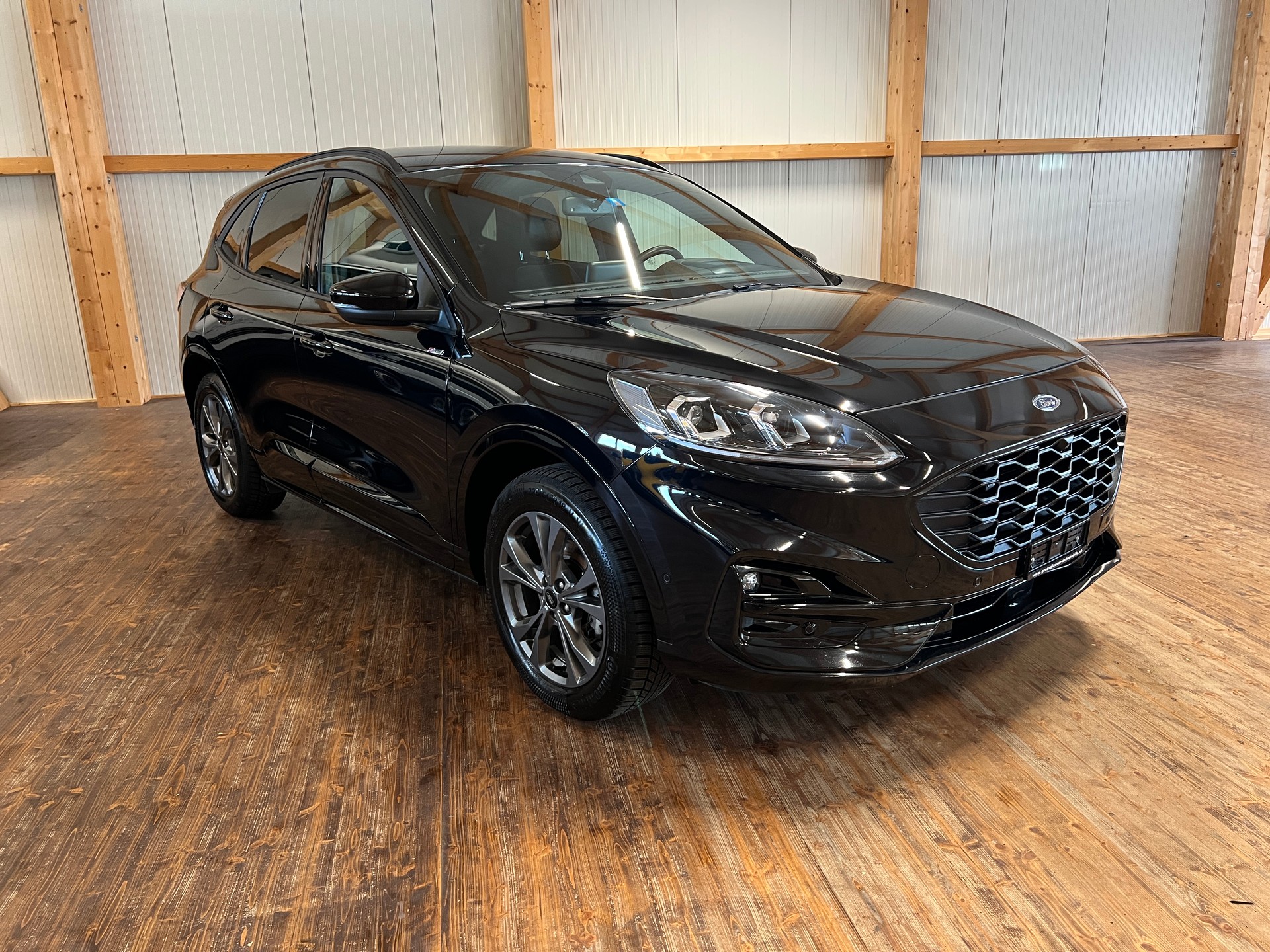 FORD Kuga 2.5 FHEV ST-Line X 4WD-image-2