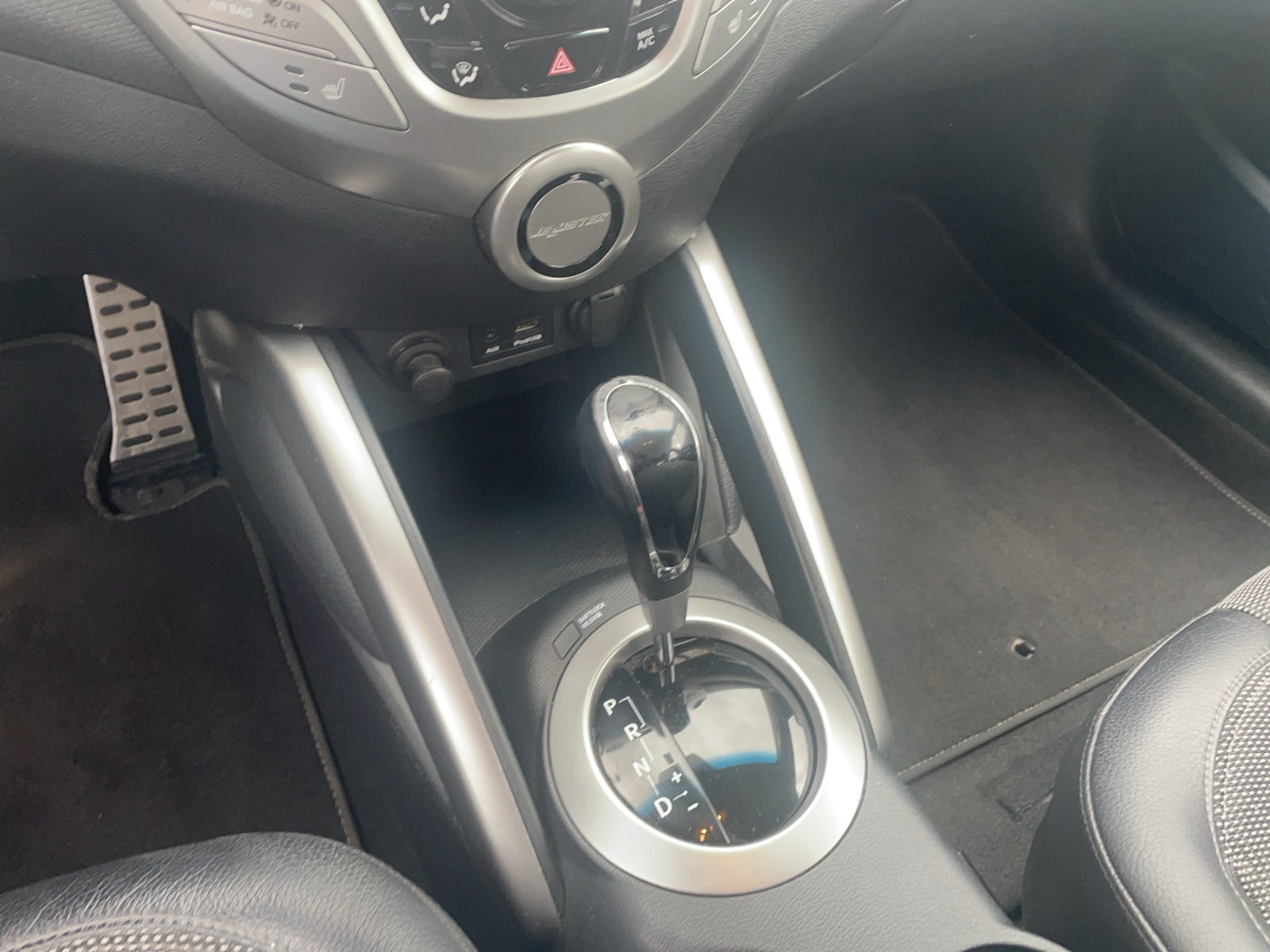 HYUNDAI Veloster 1.6 GDi-image-11