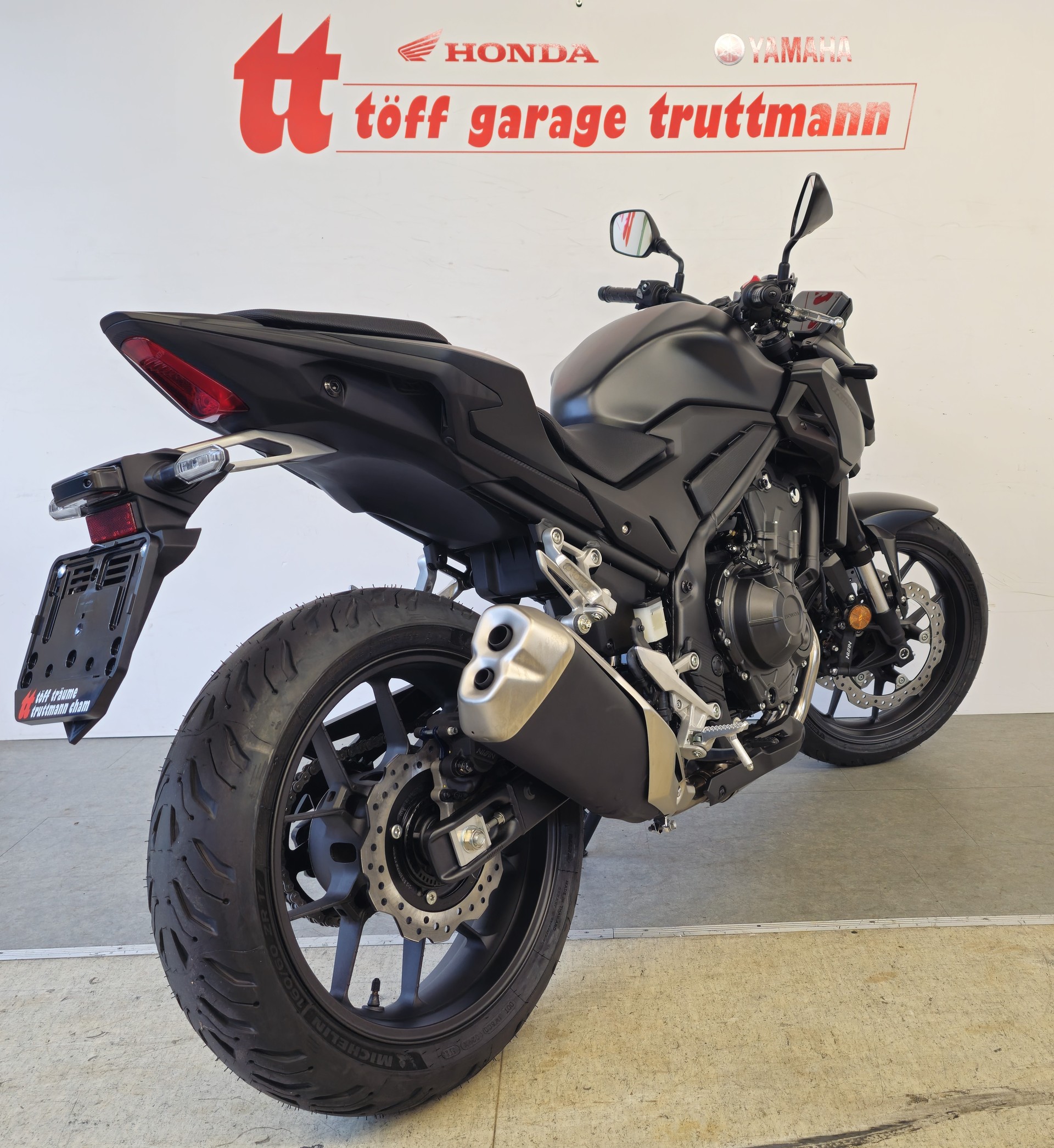 HONDA CB 500 Hornet-showroom-element-3