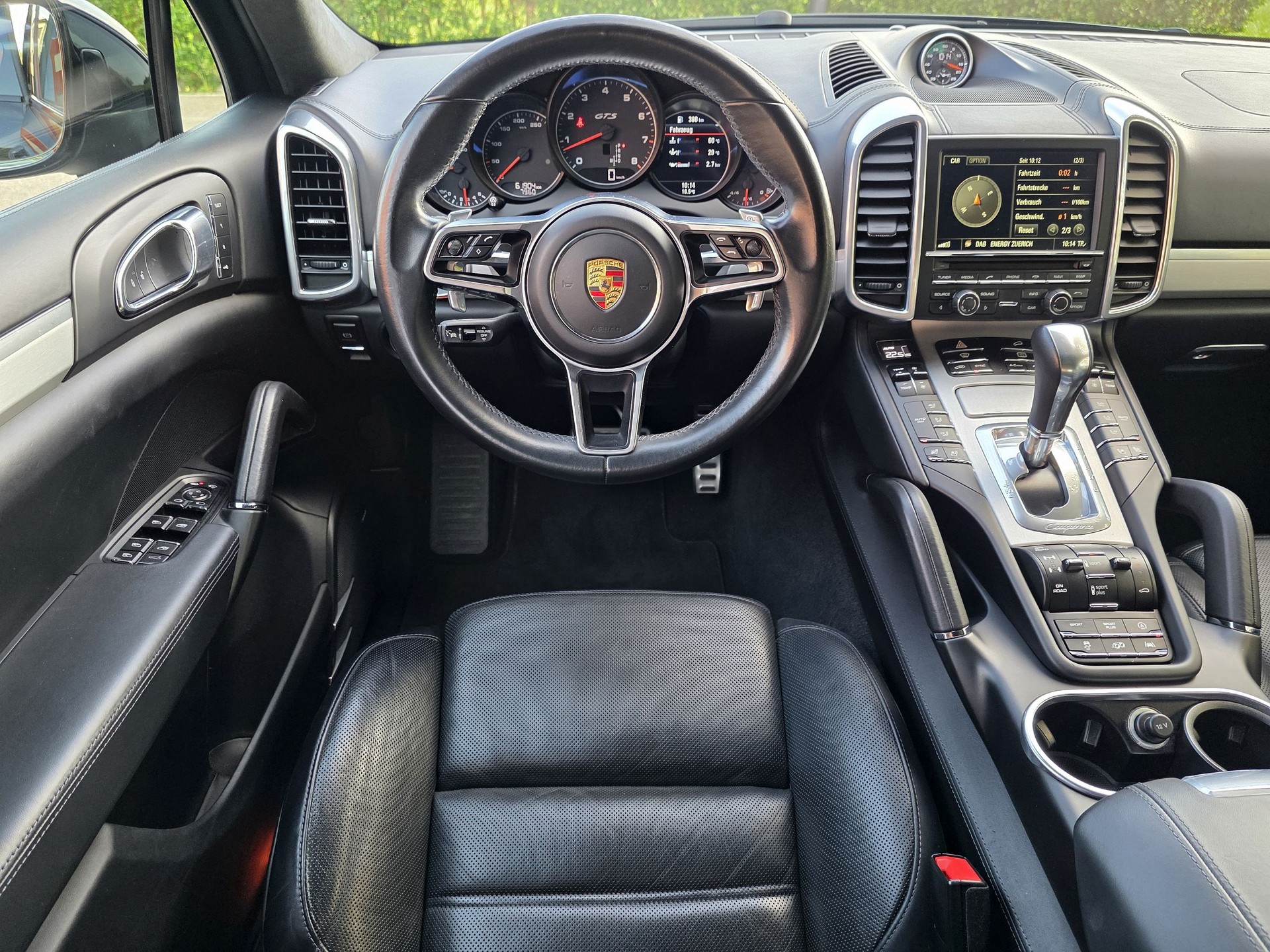 PORSCHE Cayenne GTS-image-12