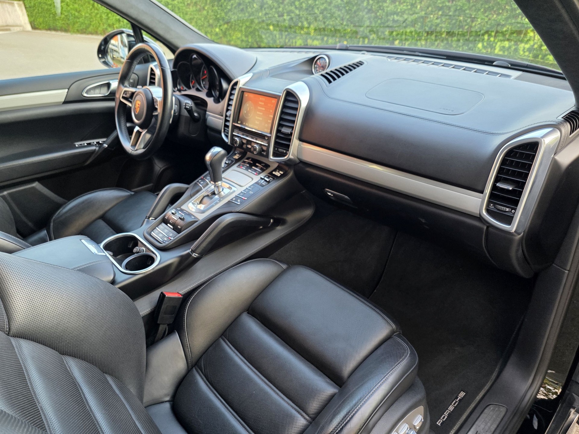PORSCHE Cayenne GTS-image-16