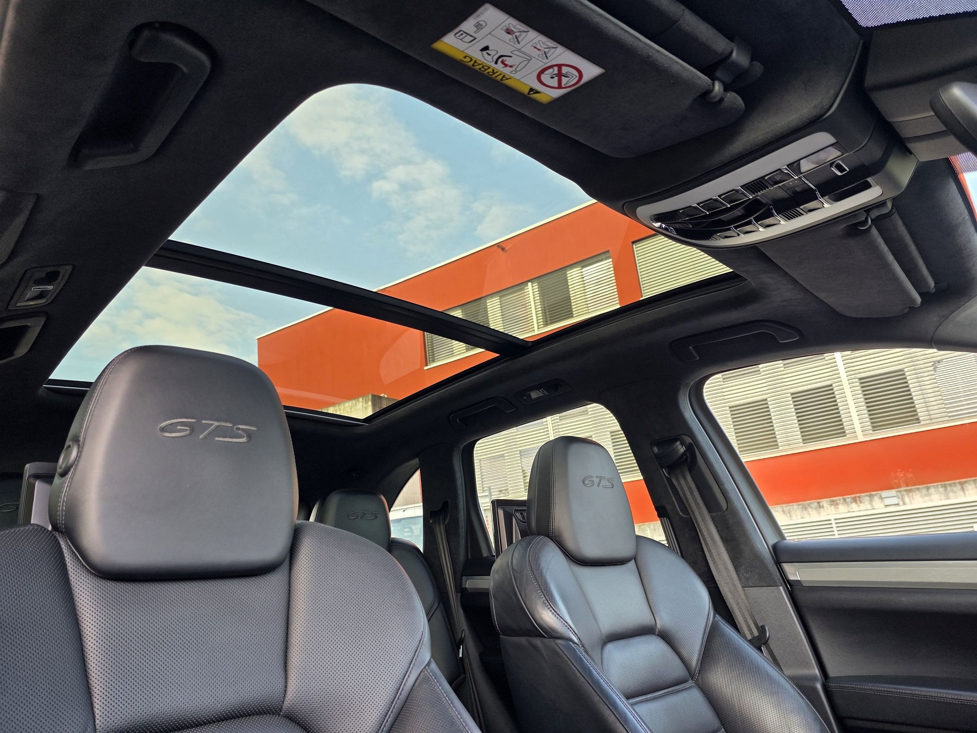 PORSCHE Cayenne GTS-image-19