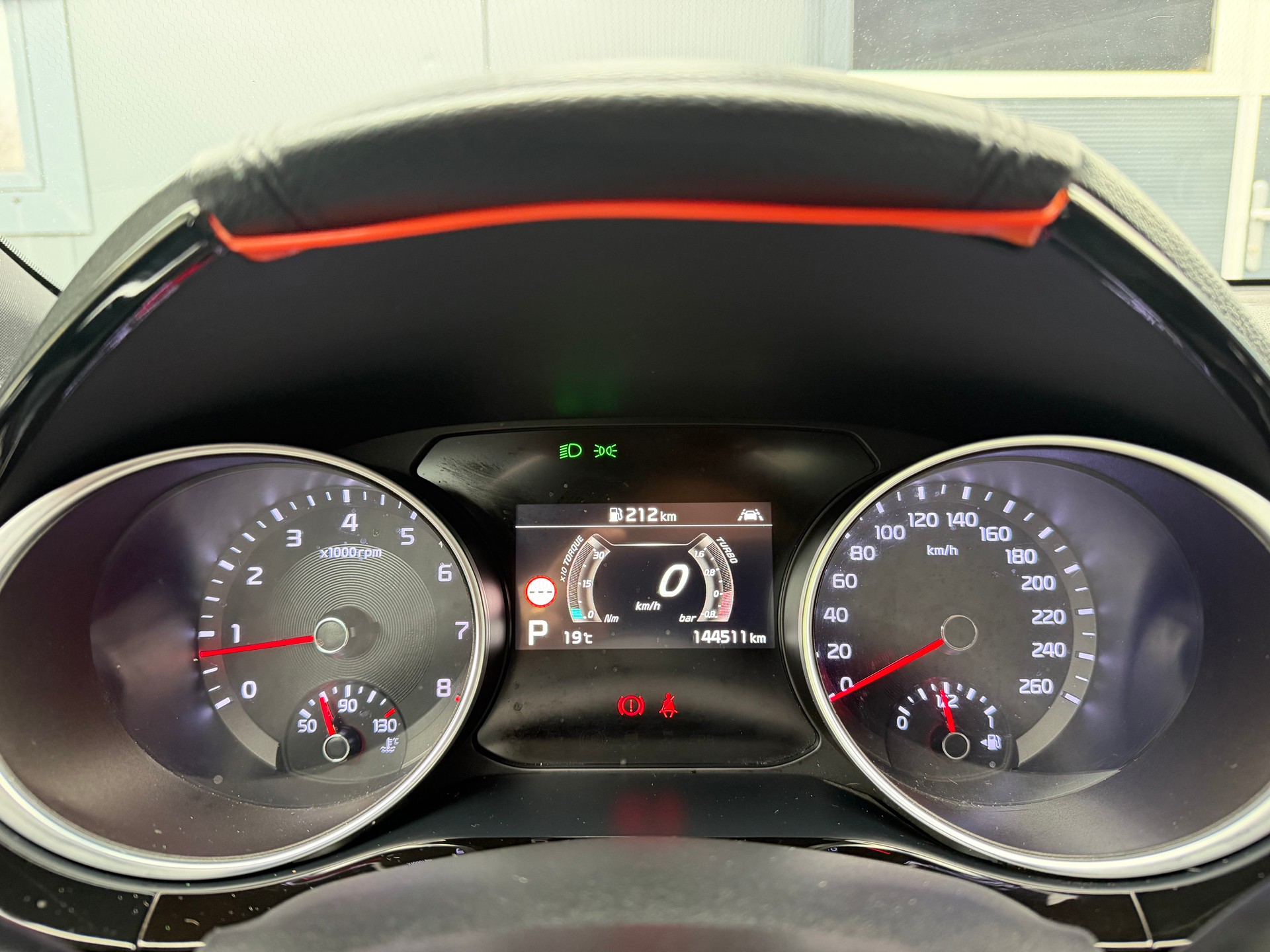 KIA ProCeed 1.6 T-GDi GT DCT-image-13