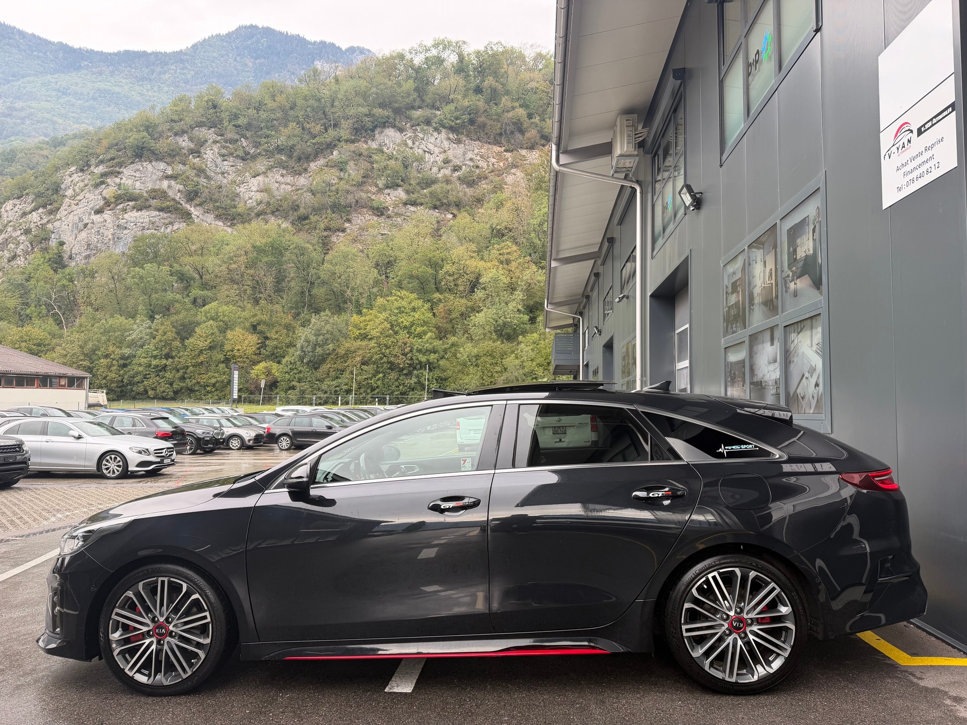 KIA ProCeed 1.6 T-GDi GT DCT-image-3
