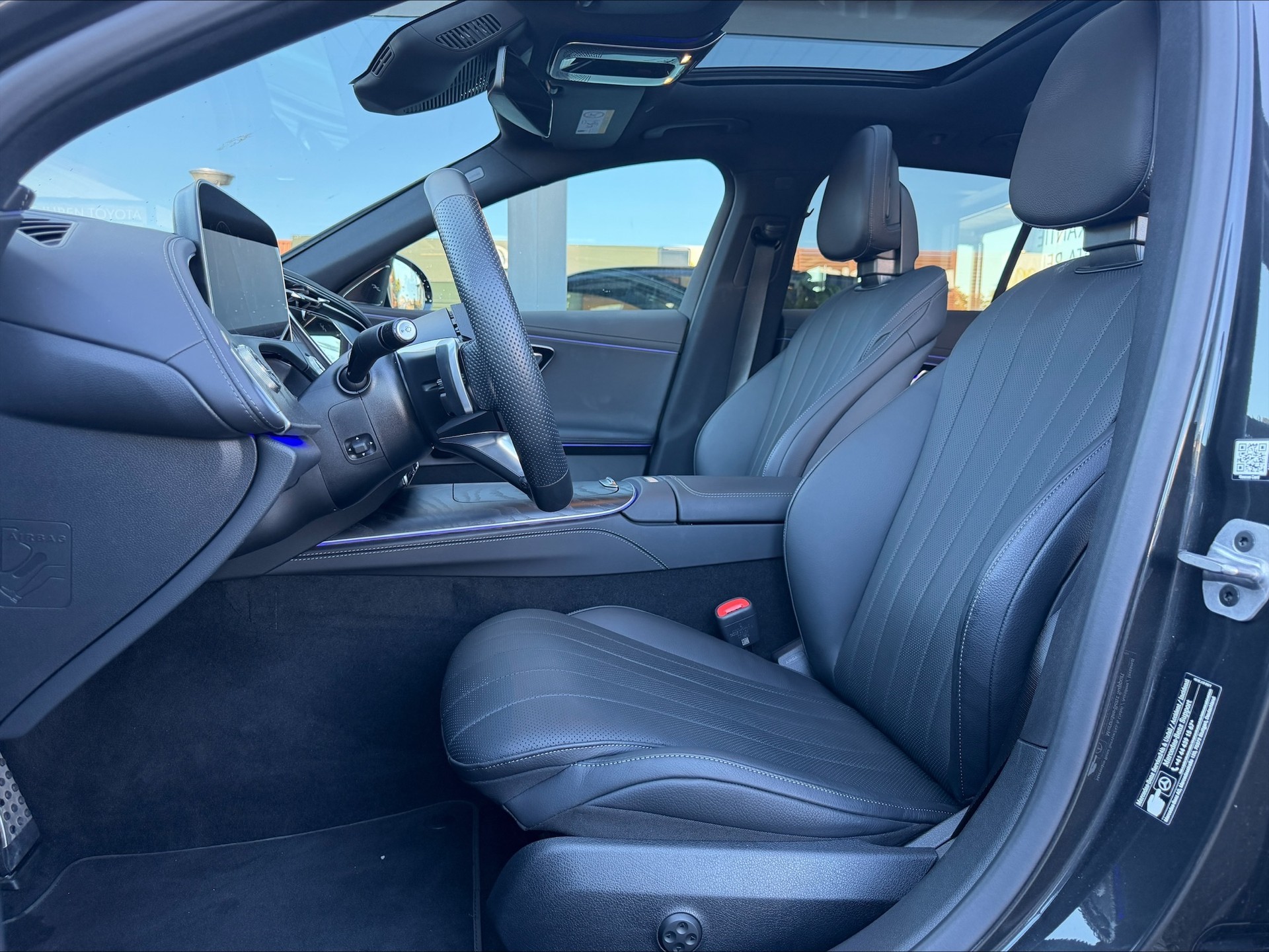 MERCEDES-BENZ E 300 de T 4Matic EQ Hybrid 9G-Tronic-showroom-element-3