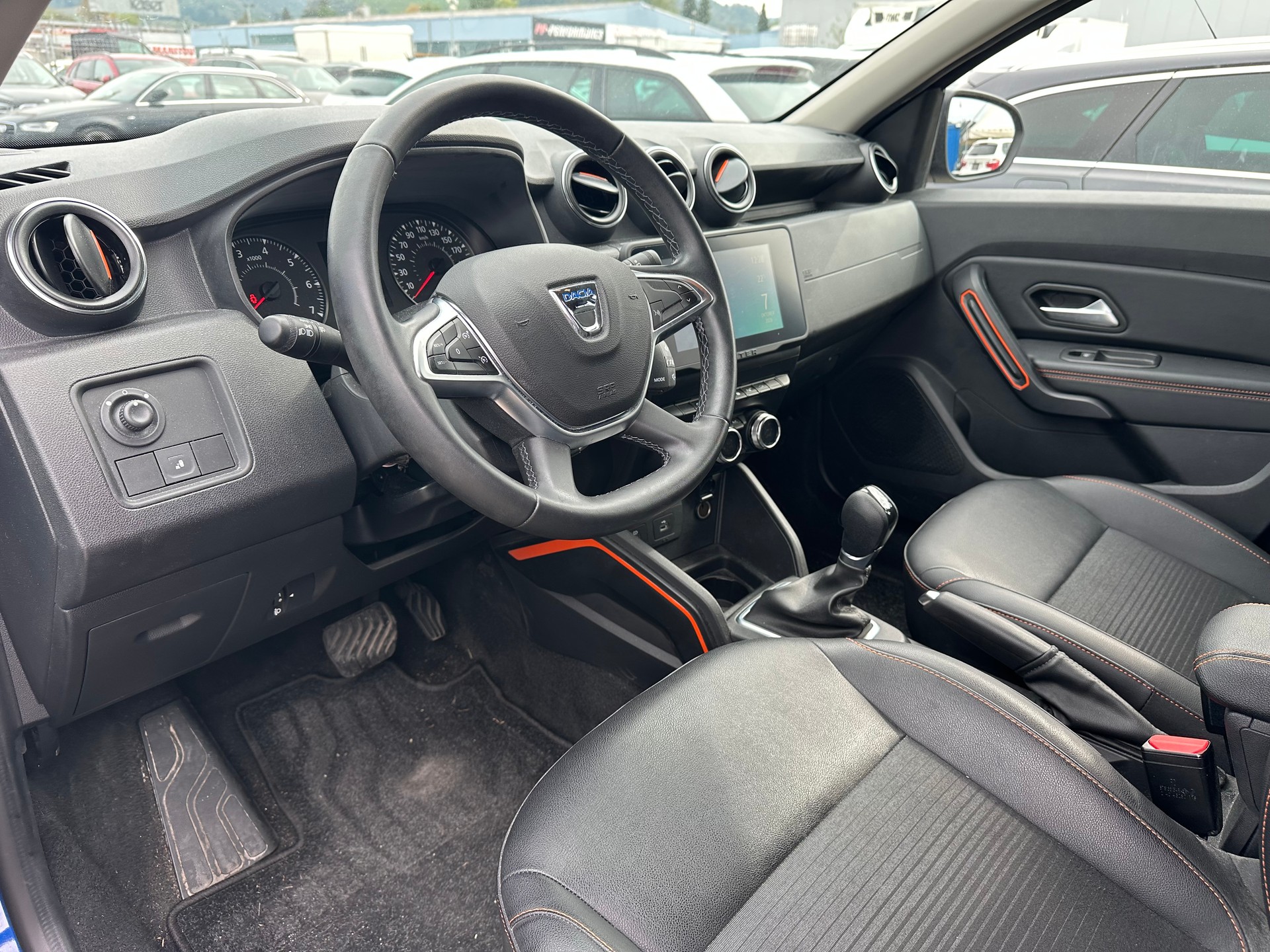 DACIA Duster TCe 150 Extreme EDC 4x2-image-9