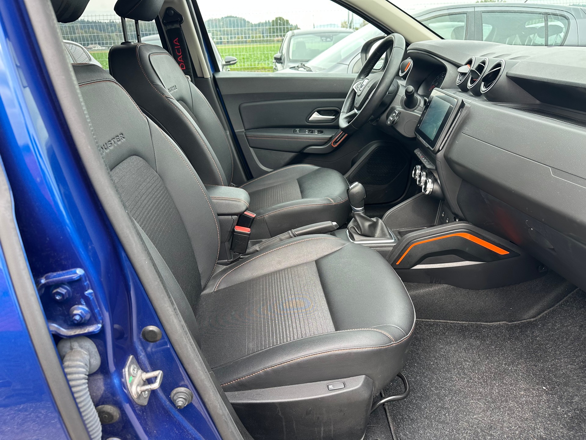 DACIA Duster TCe 150 Extreme EDC 4x2-image-12