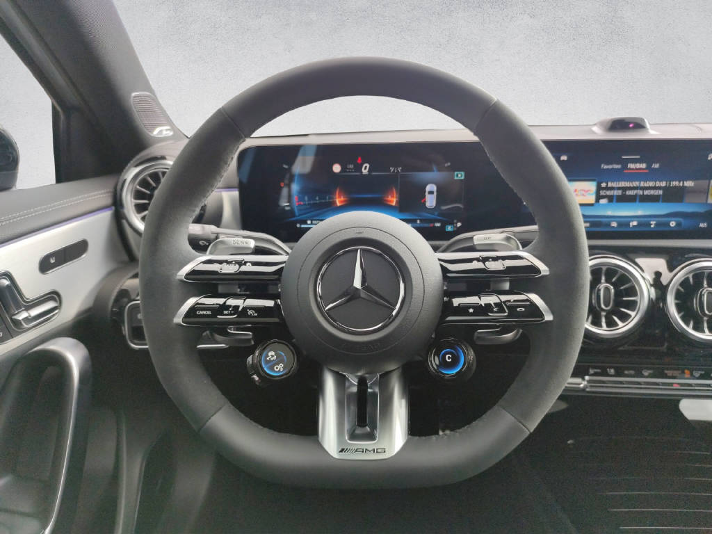 MERCEDES-BENZ A 45 S AMG 4matic+-image-12
