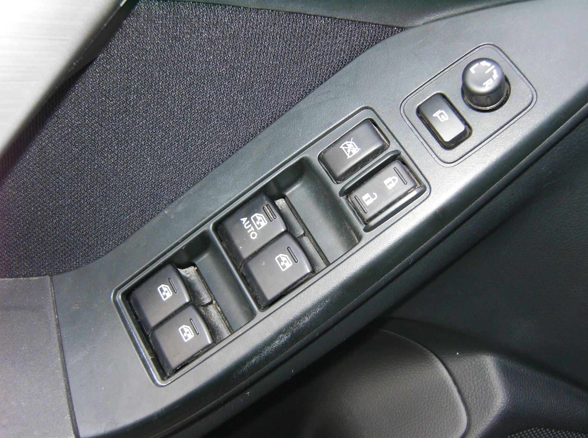 SUBARU Forester 2.0i Swiss-image-8