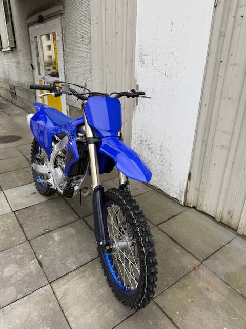 YAMAHA YZF250 2024-image-2