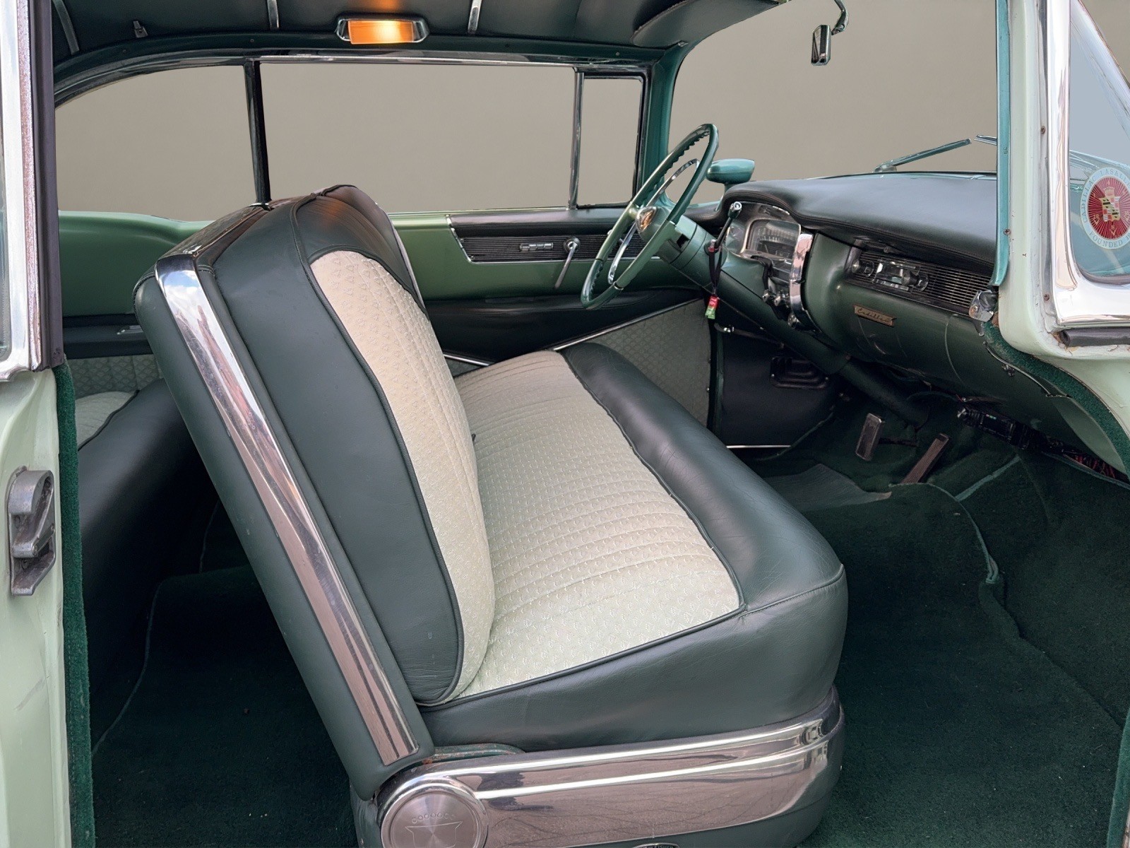 CADILLAC Coupe Deville-image-8