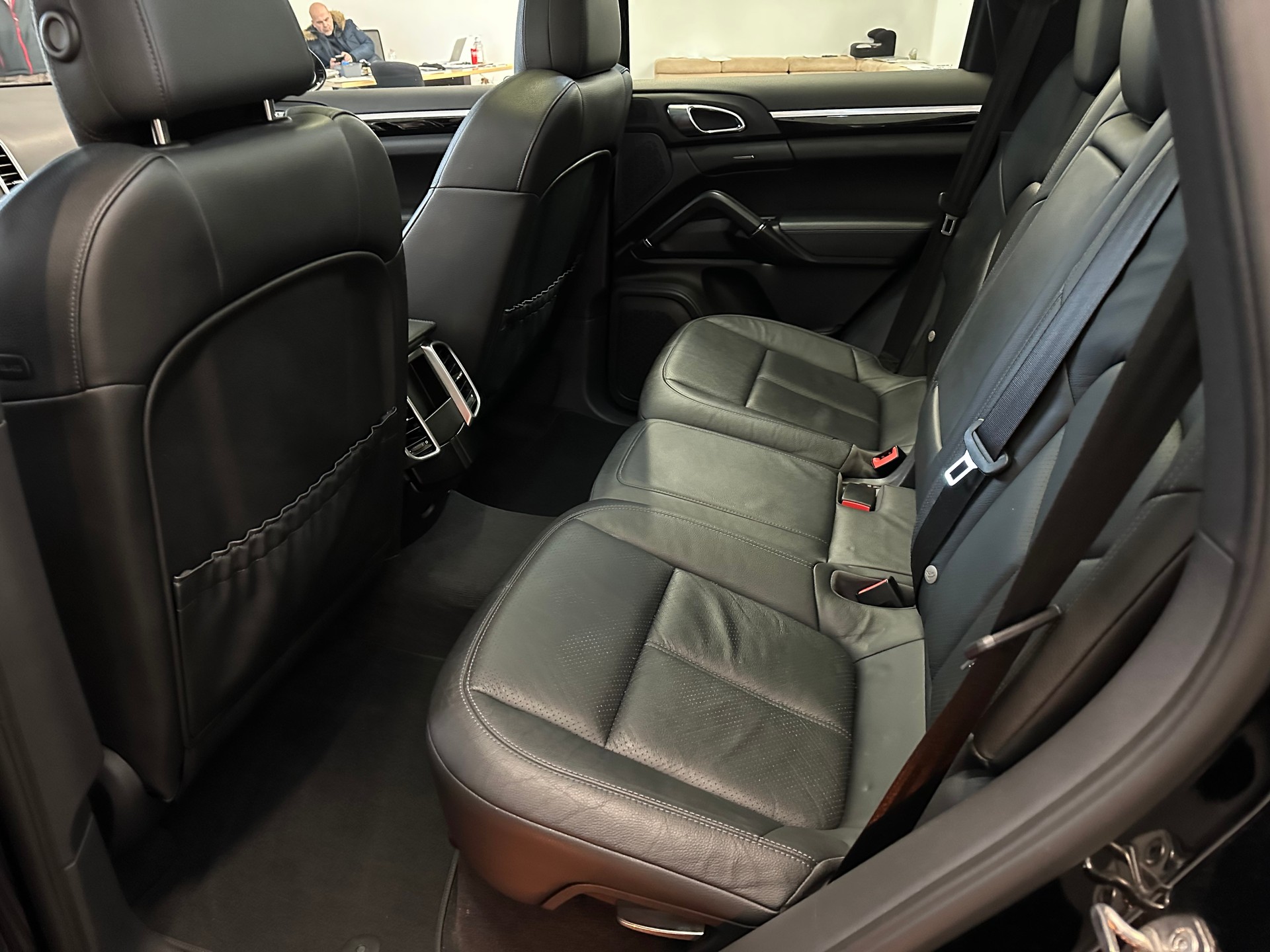 PORSCHE Cayenne Diesel BLACK EDITION-image-4