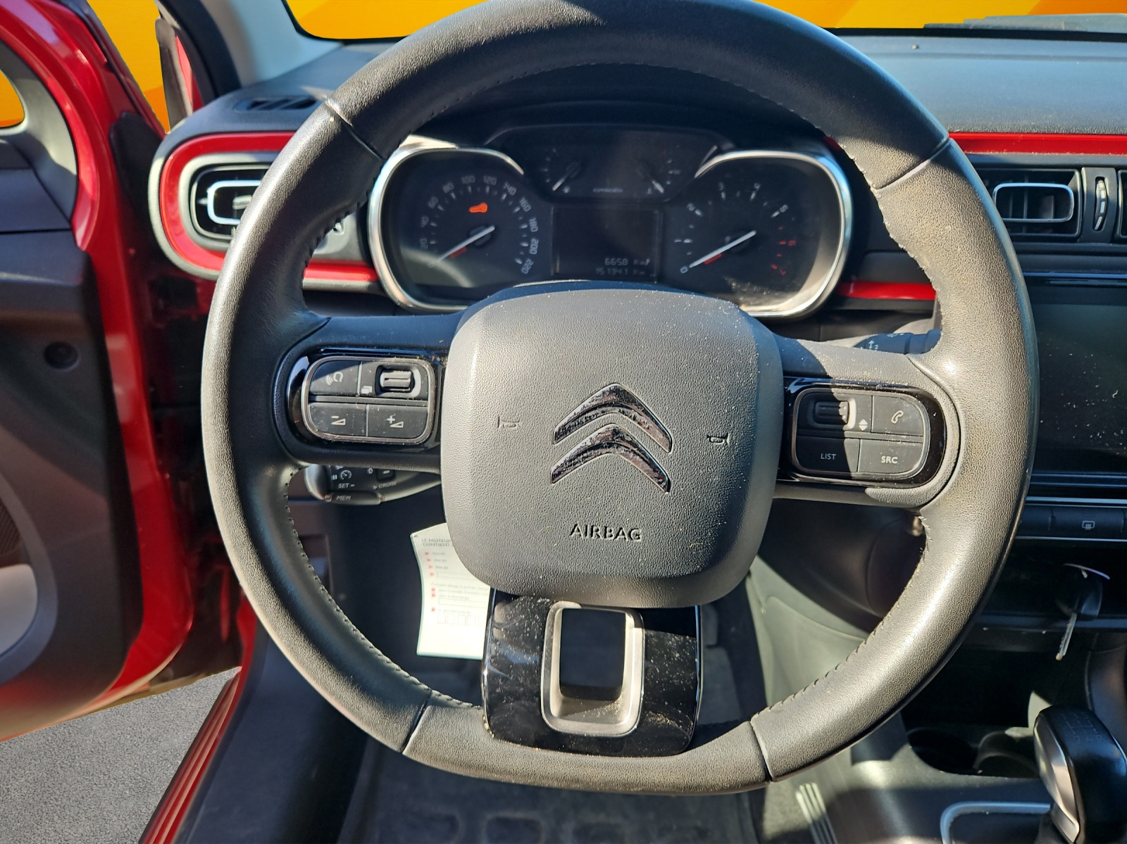 CITROEN C3 1.2i PureTech Shine-image-10