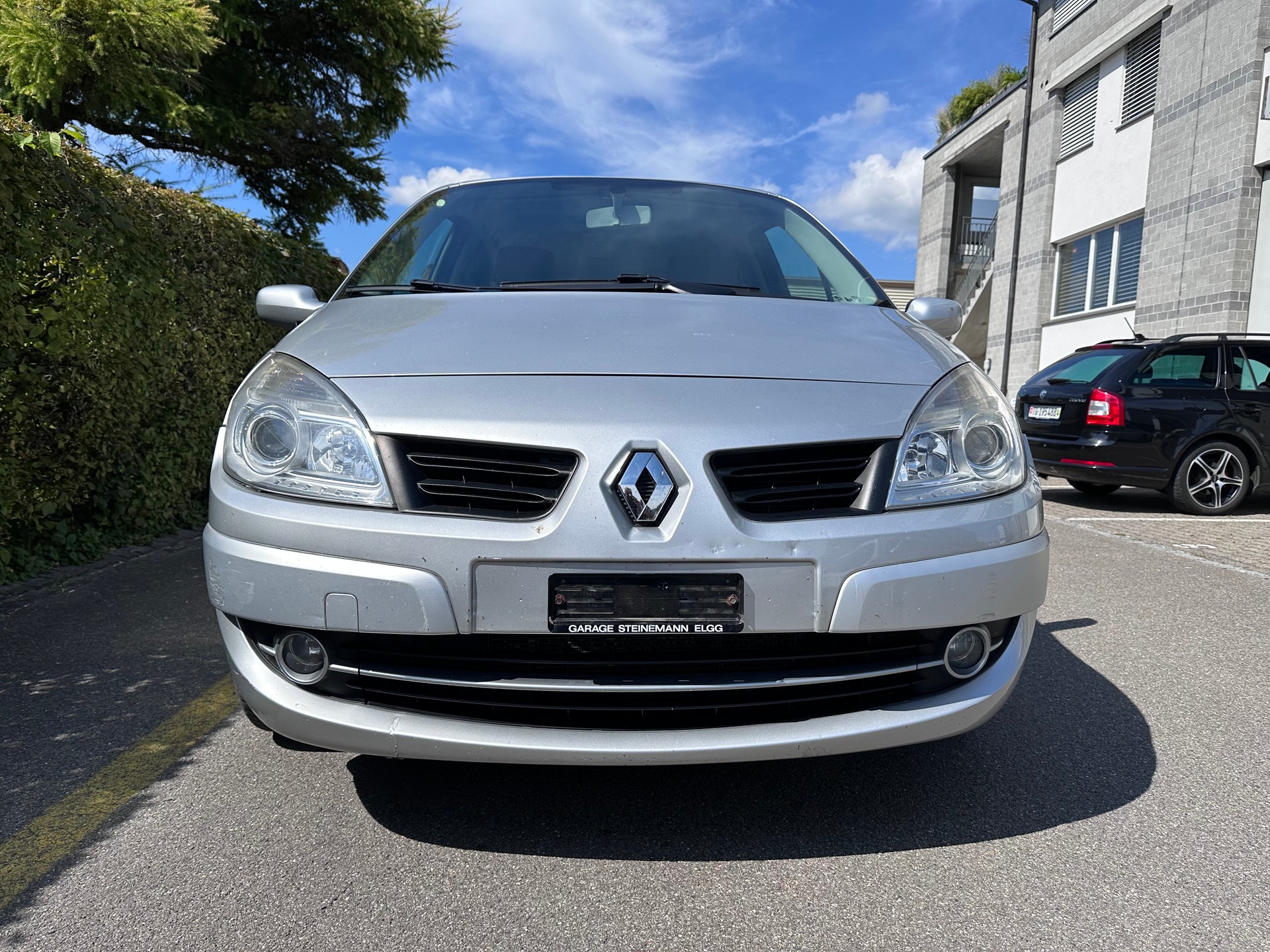 RENAULT MEGANE-image-2
