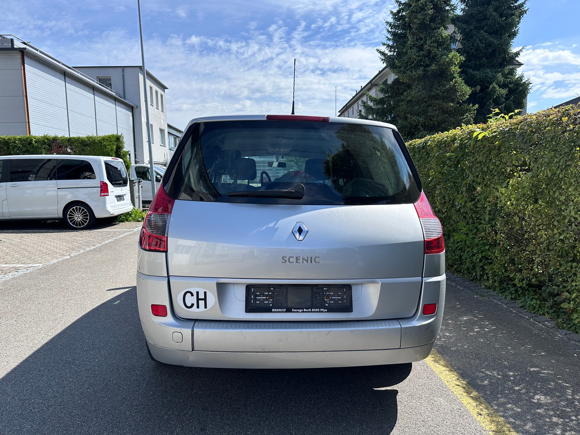RENAULT MEGANE-image-3