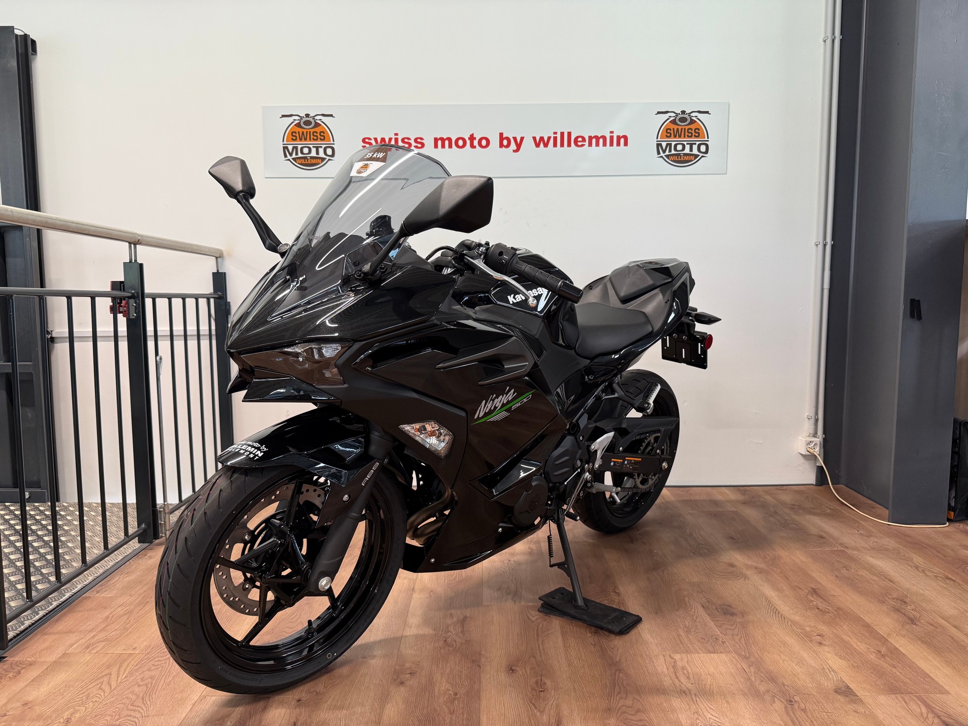 KAWASAKI Ninja 500 Sport-showroom-element-2