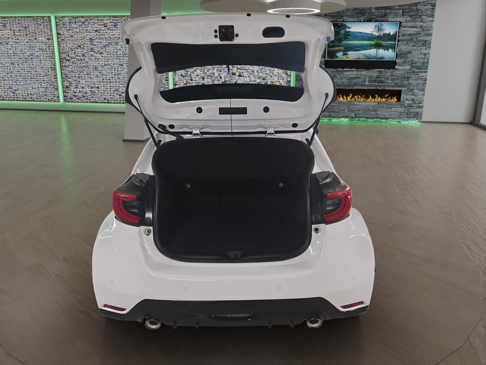 TOYOTA GR Yaris 1.6 Turbo Sport 4x4-image-17