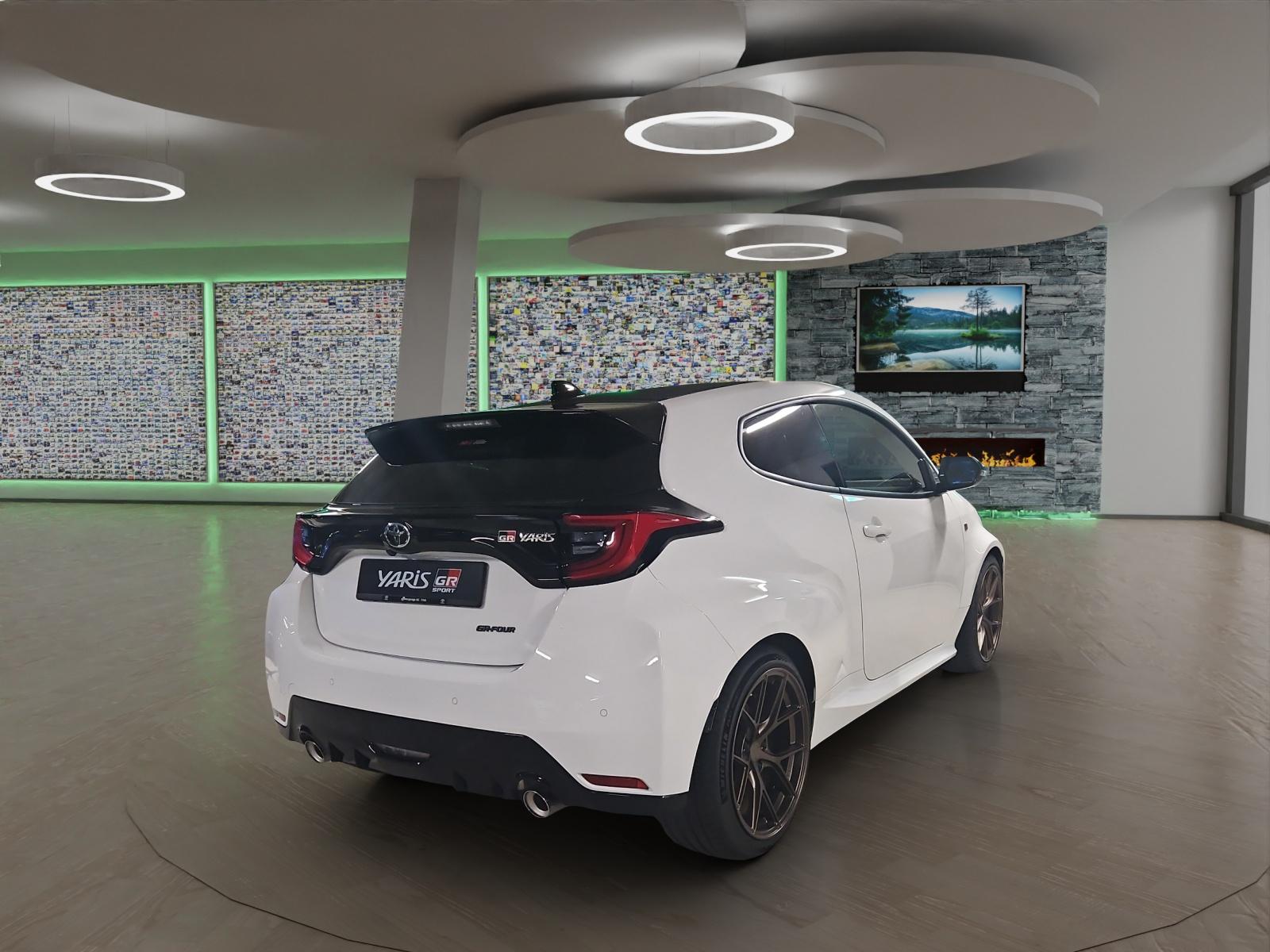 TOYOTA GR Yaris 1.6 Turbo Sport 4x4-image-3