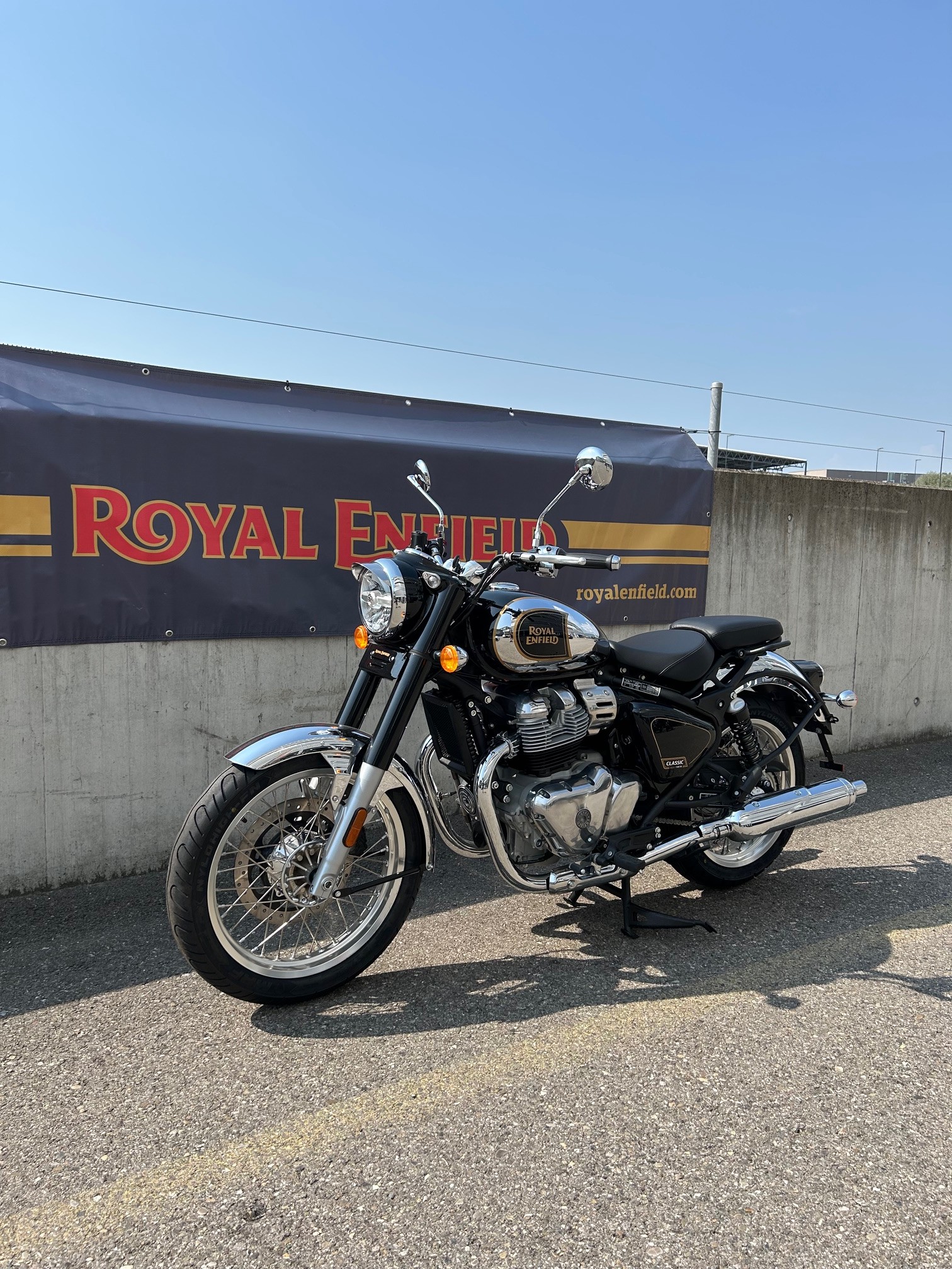 ROYAL ENFIELD Classic 650 Base-image-4