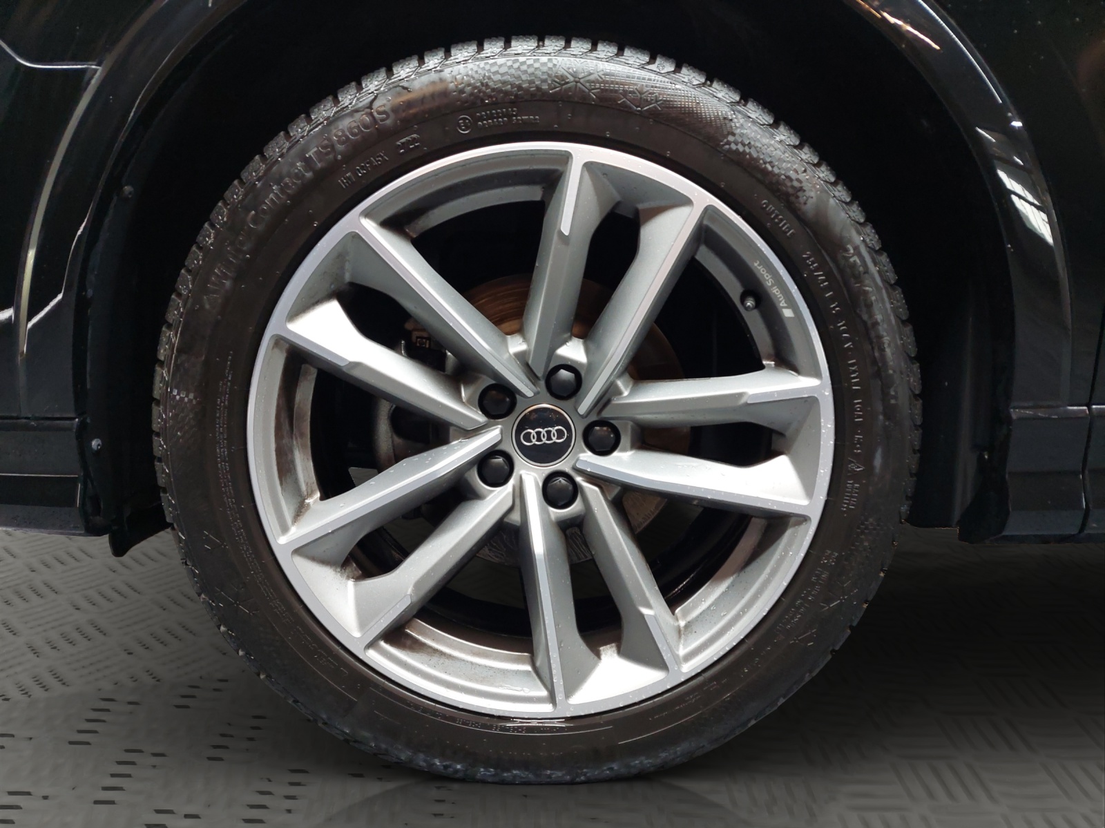 AUDI Q3 35 TDI S line quattro S-tronic-image-11