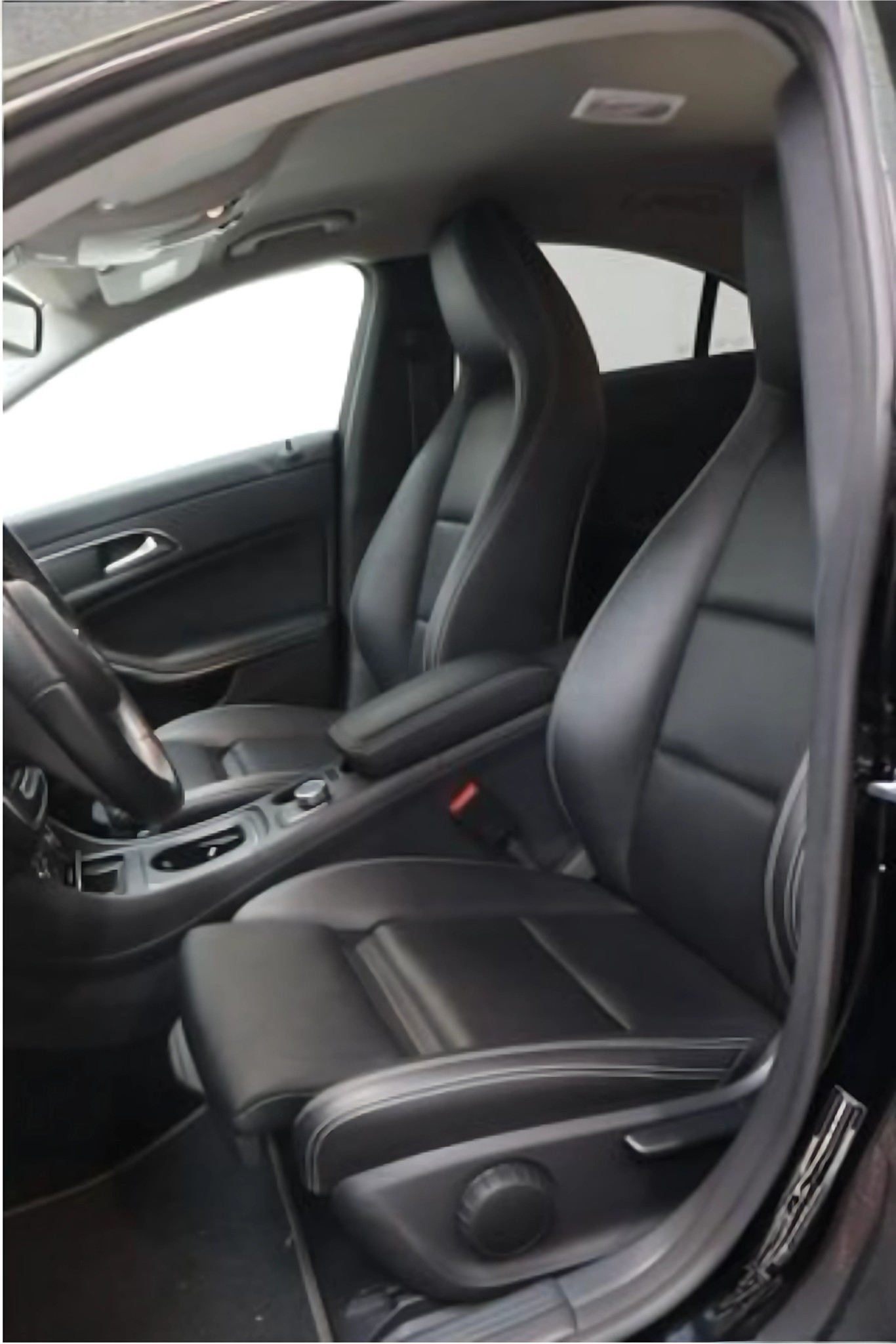 MERCEDES-BENZ AMG Line-image-3