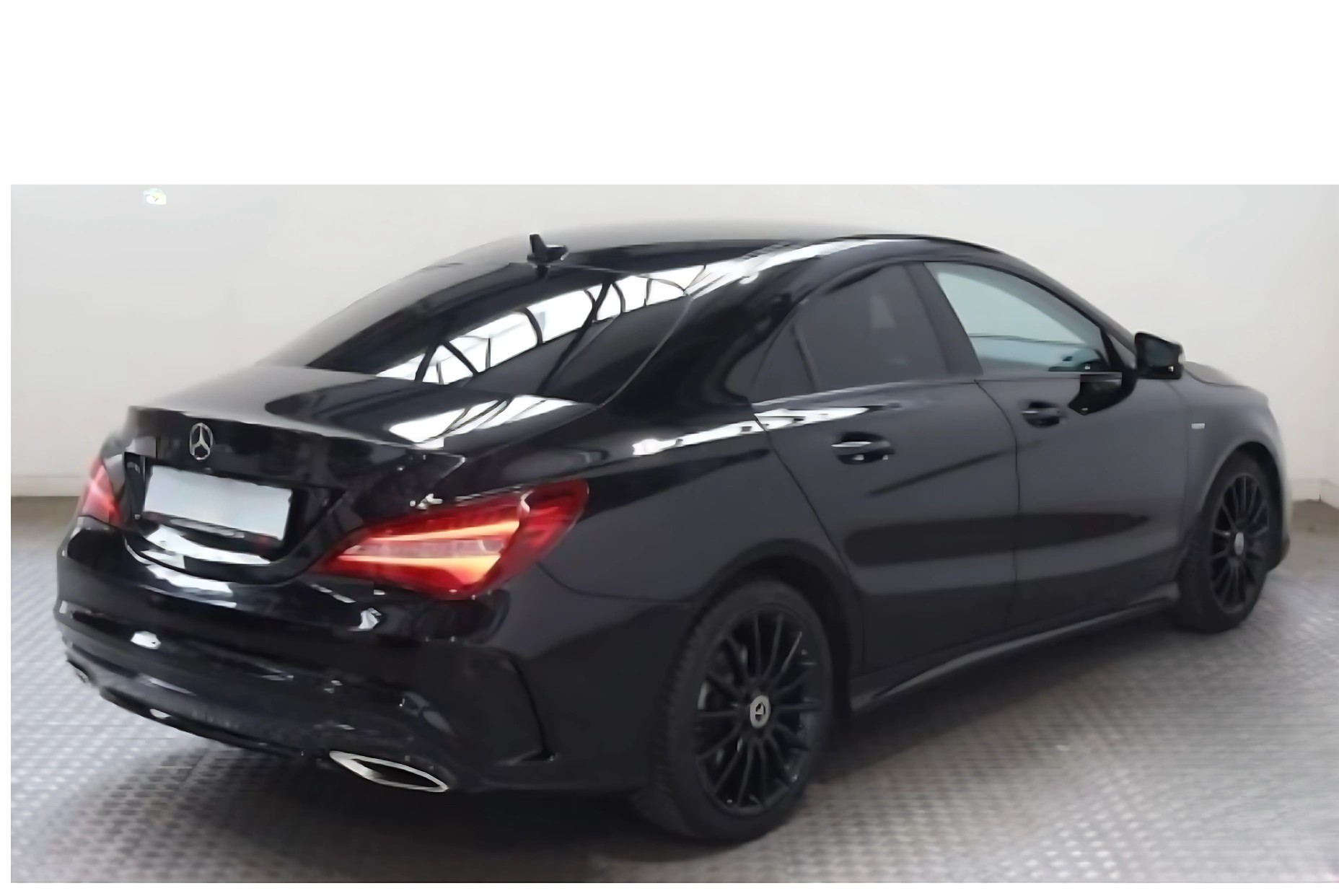 MERCEDES-BENZ AMG Line-image-1