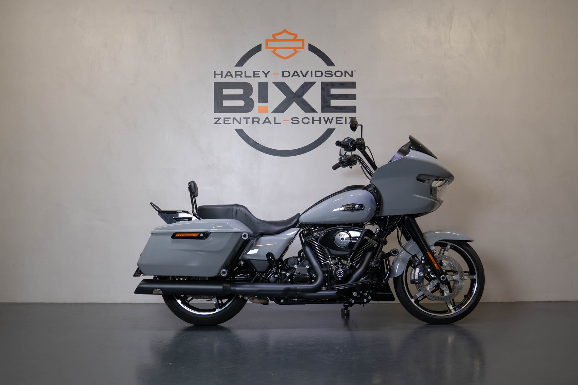 HARLEY-DAVIDSON FLTRX Road Glide 117