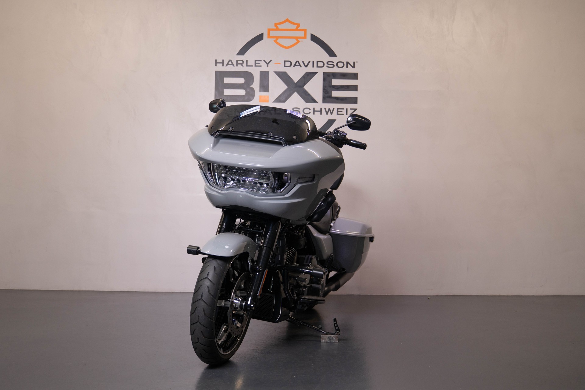 HARLEY-DAVIDSON FLTRX Road Glide 117-showroom-element-2