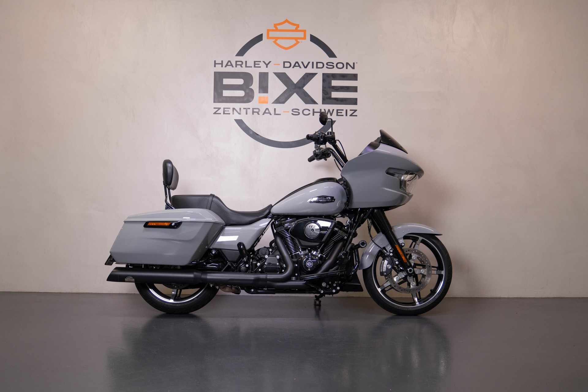 HARLEY-DAVIDSON FLTRX Road Glide 117