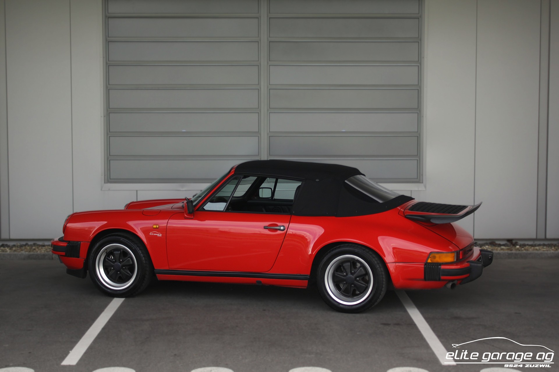 PORSCHE 911 Carrera Cabrio-image-2