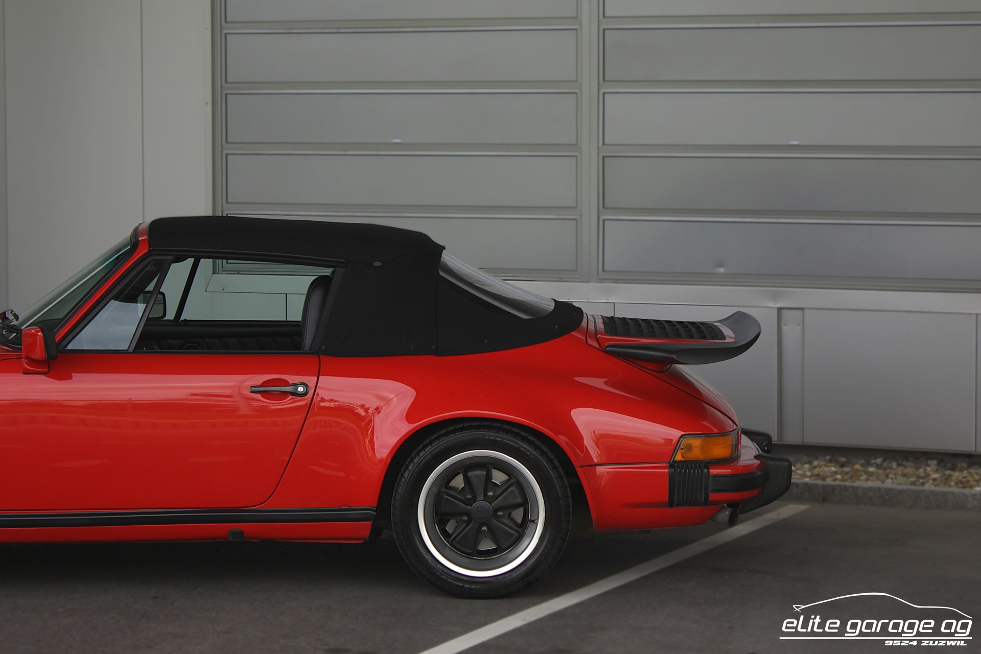 PORSCHE 911 Carrera Cabrio-image-11