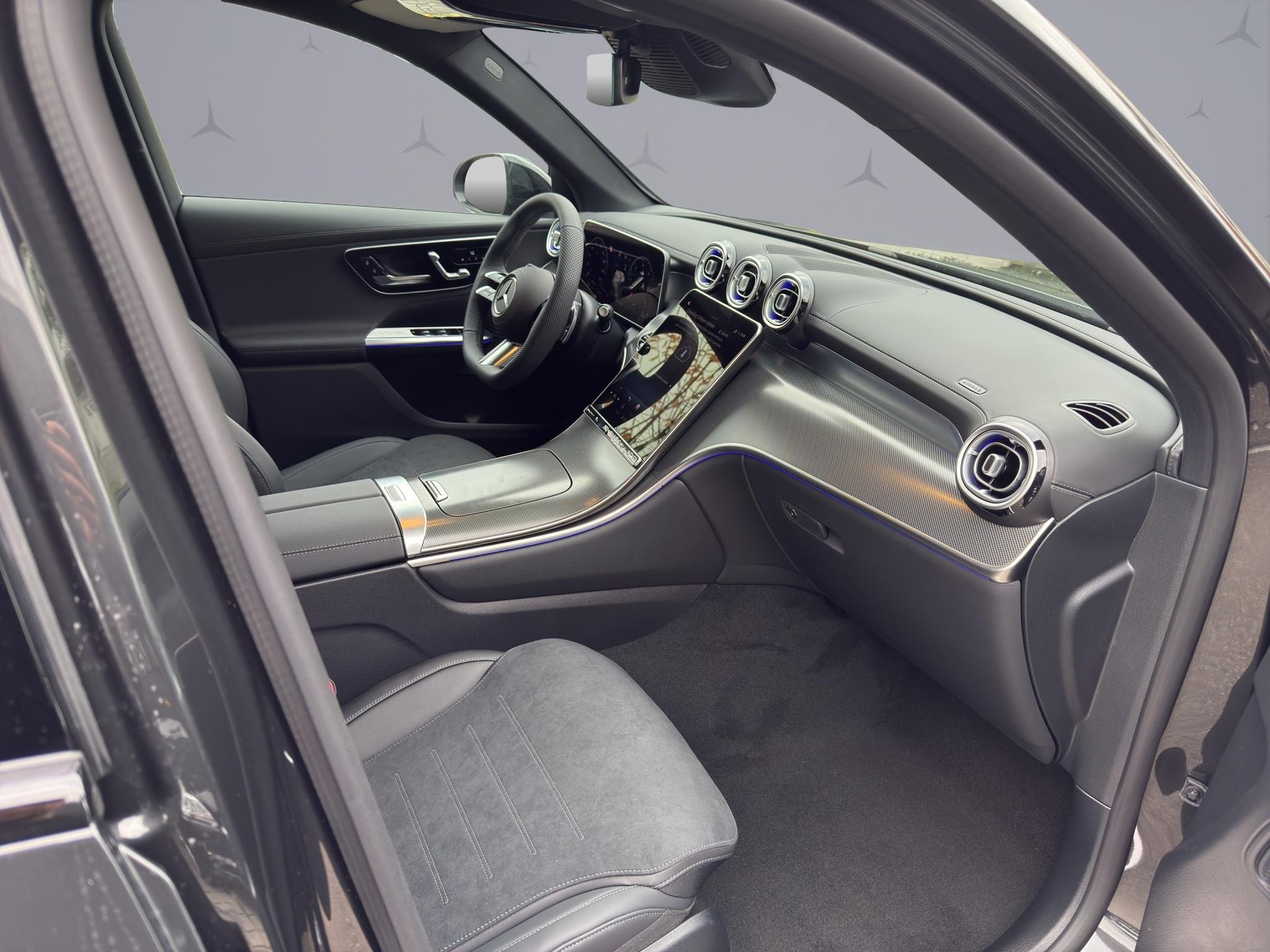MERCEDES-BENZ GLC 220 d AMG Line 4matic-image-17