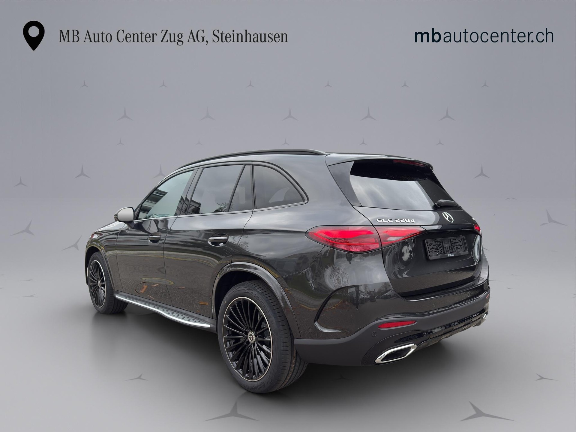 MERCEDES-BENZ GLC 220 d AMG Line 4matic-image-4