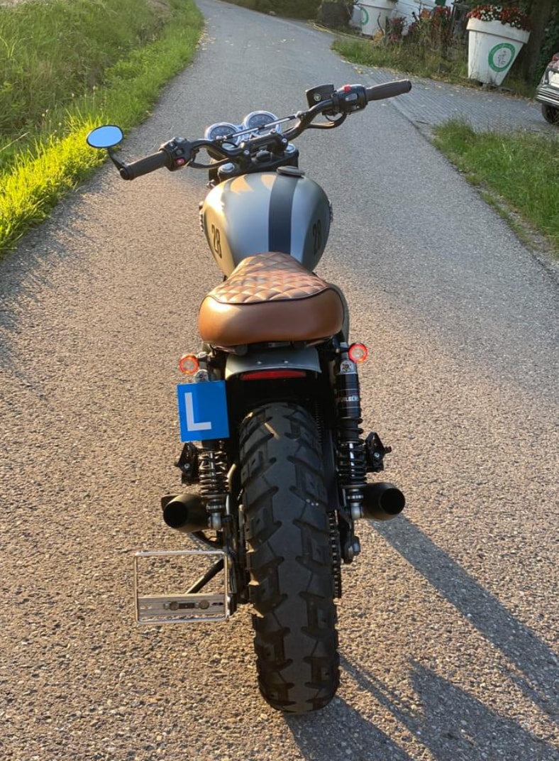TRIUMPH Bonneville T120 ABS-image-1