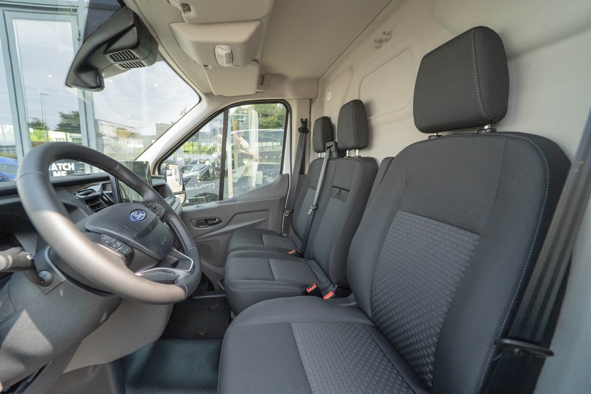 FORD Transit Van 350 L3H2 2.0 EcoBlue 165 Trend 4x4-image-8